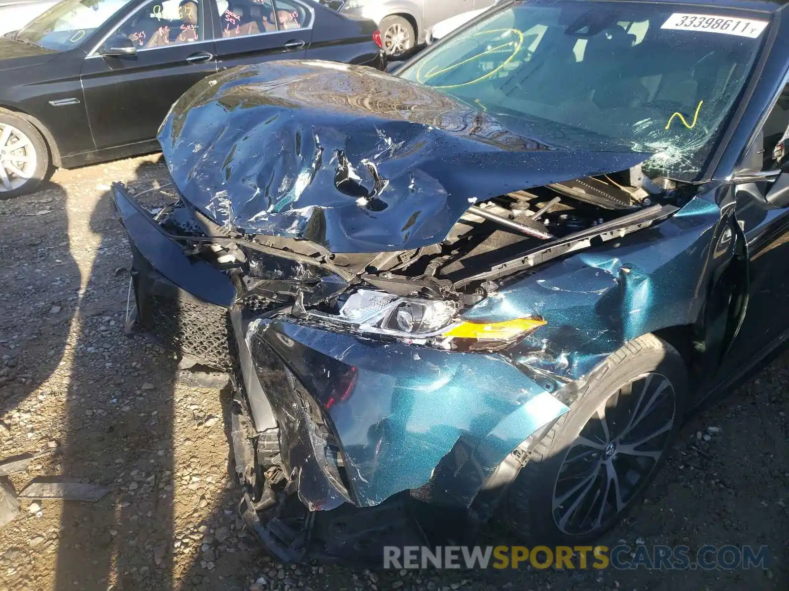 9 Photograph of a damaged car 4T1B11HK0KU696383 TOYOTA CAMRY 2019