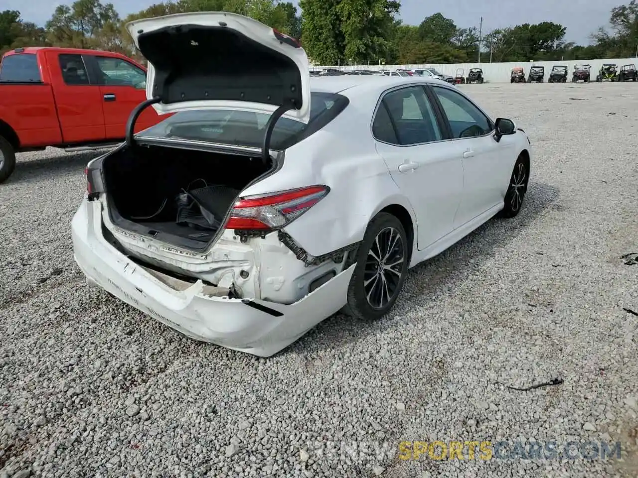 4 Photograph of a damaged car 4T1B11HK0KU696609 TOYOTA CAMRY 2019