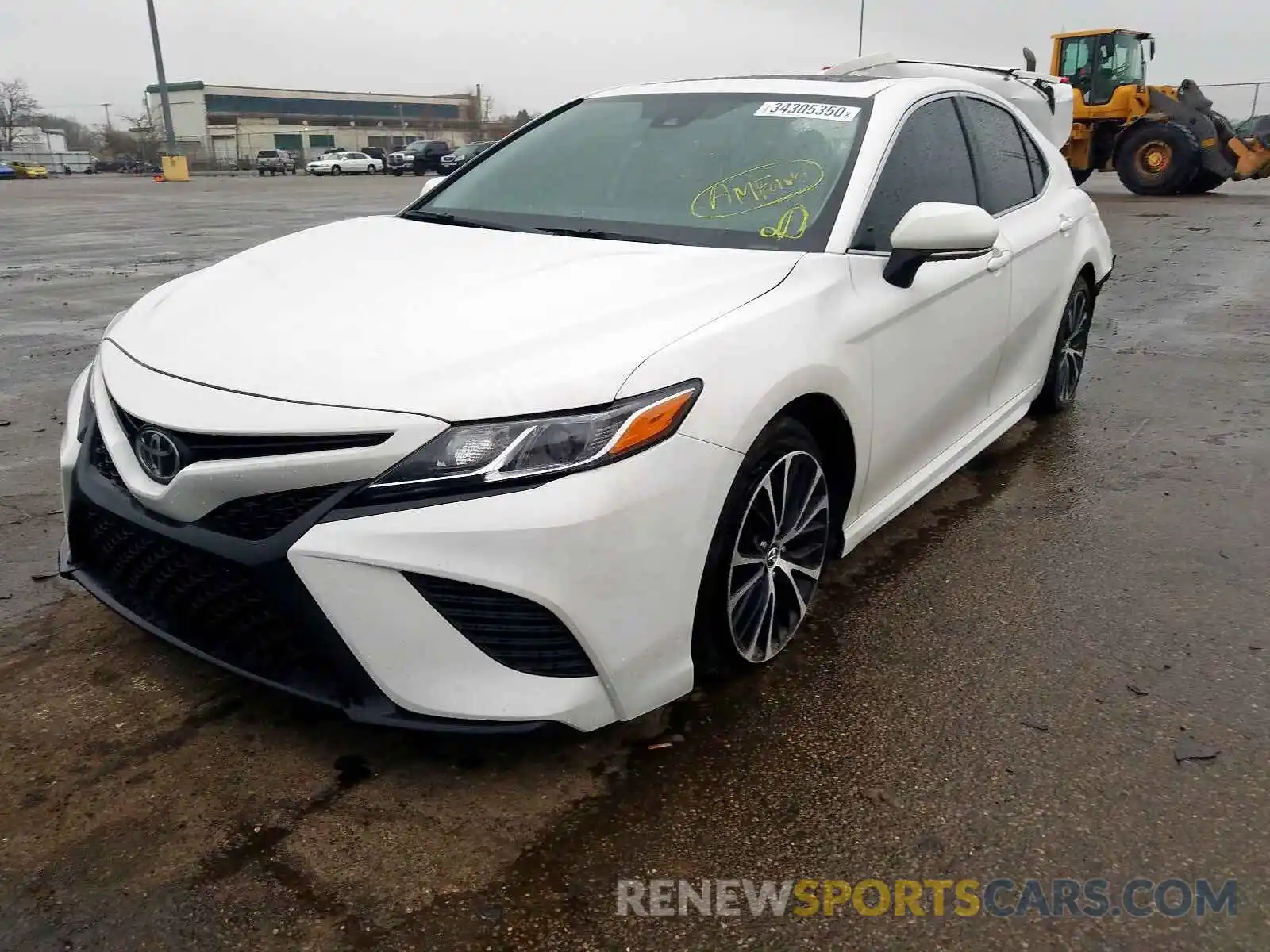 2 Photograph of a damaged car 4T1B11HK0KU699879 TOYOTA CAMRY 2019