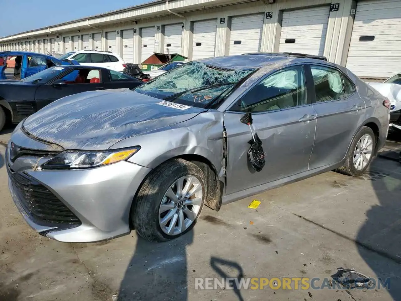 1 Photograph of a damaged car 4T1B11HK0KU700660 TOYOTA CAMRY 2019