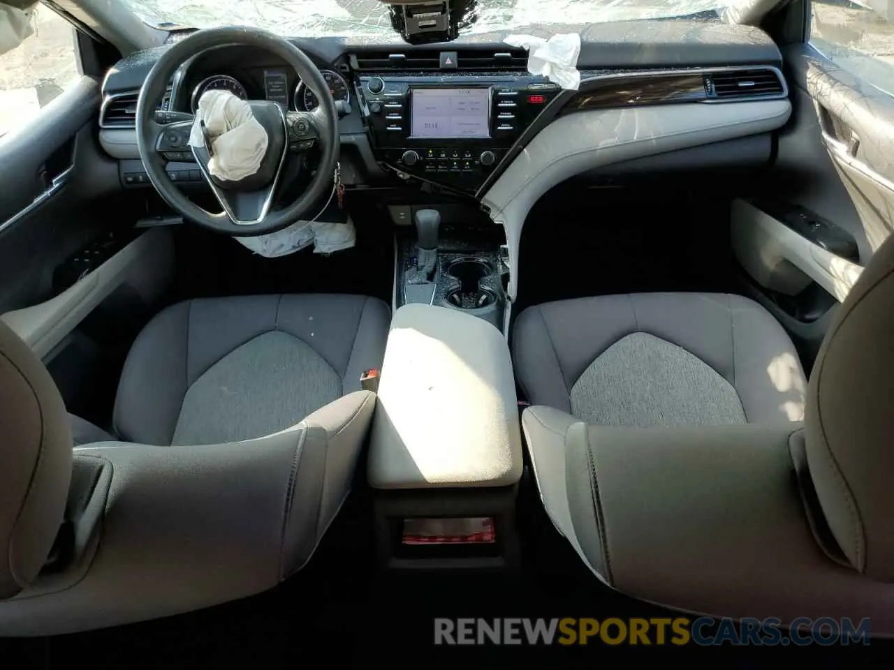 8 Photograph of a damaged car 4T1B11HK0KU700660 TOYOTA CAMRY 2019