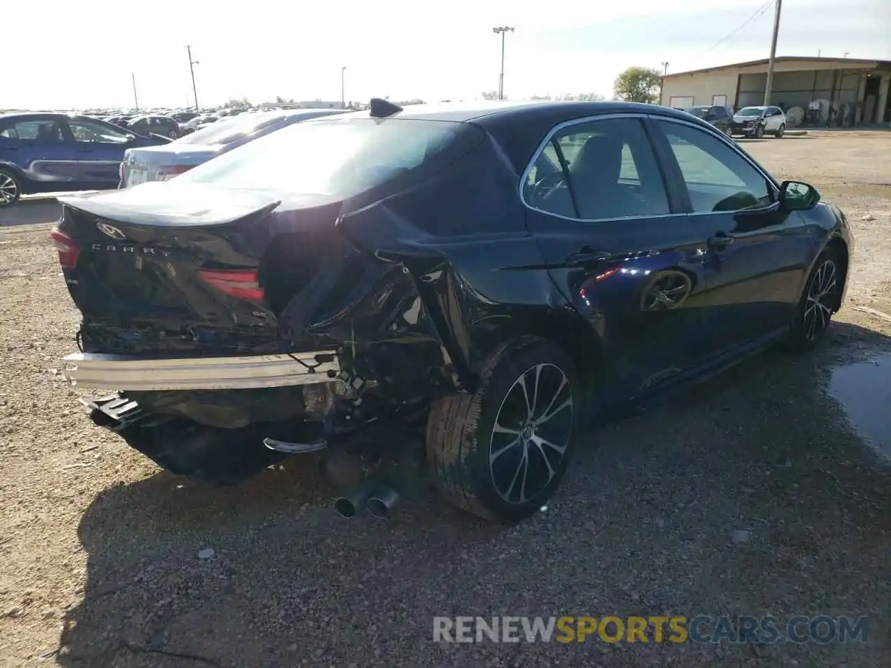 4 Photograph of a damaged car 4T1B11HK0KU703395 TOYOTA CAMRY 2019