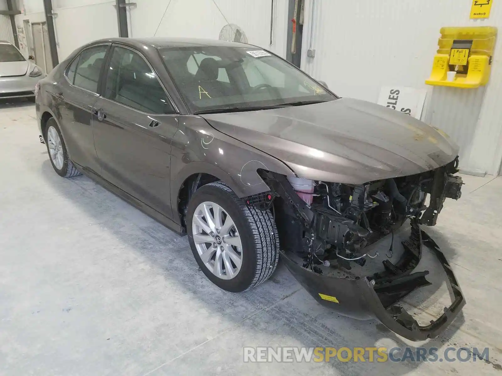 1 Photograph of a damaged car 4T1B11HK0KU703980 TOYOTA CAMRY 2019