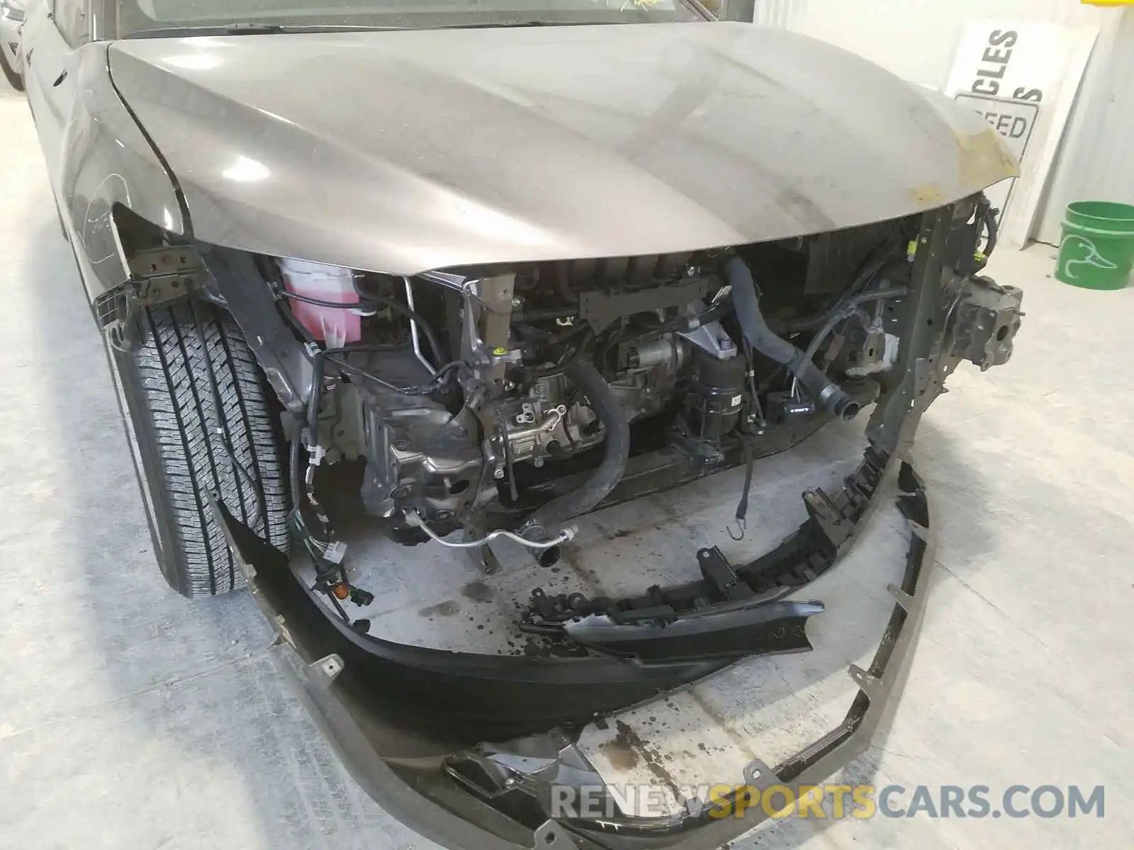 9 Photograph of a damaged car 4T1B11HK0KU703980 TOYOTA CAMRY 2019