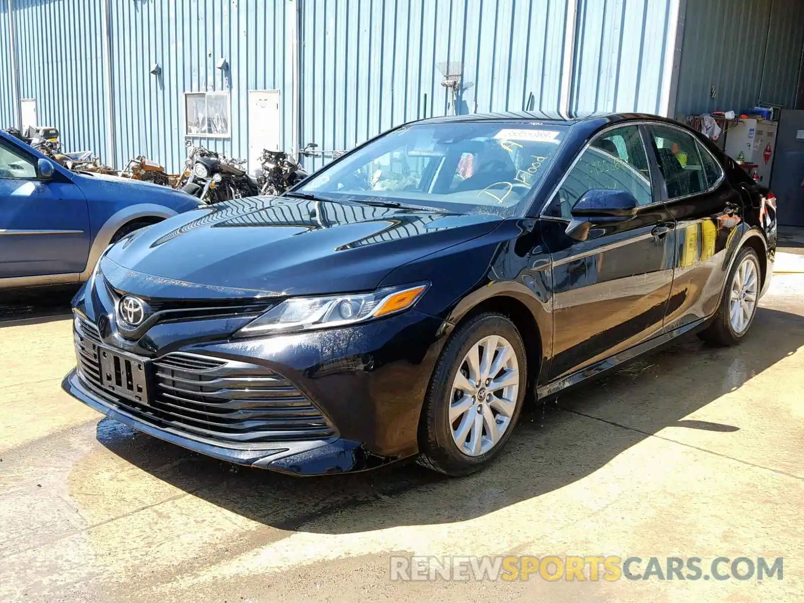 2 Photograph of a damaged car 4T1B11HK0KU711786 TOYOTA CAMRY 2019