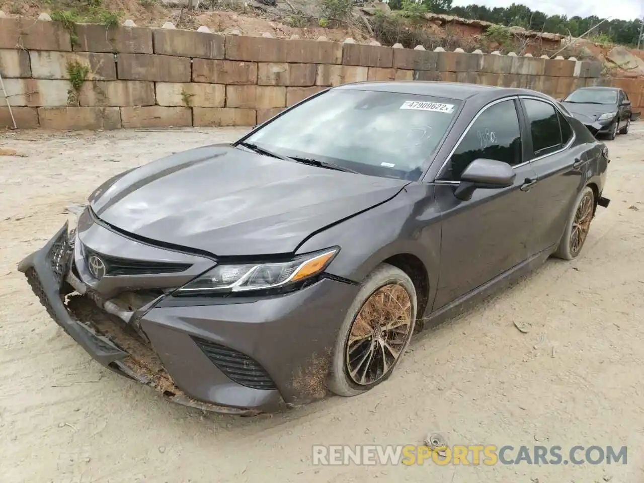 2 Photograph of a damaged car 4T1B11HK0KU713179 TOYOTA CAMRY 2019