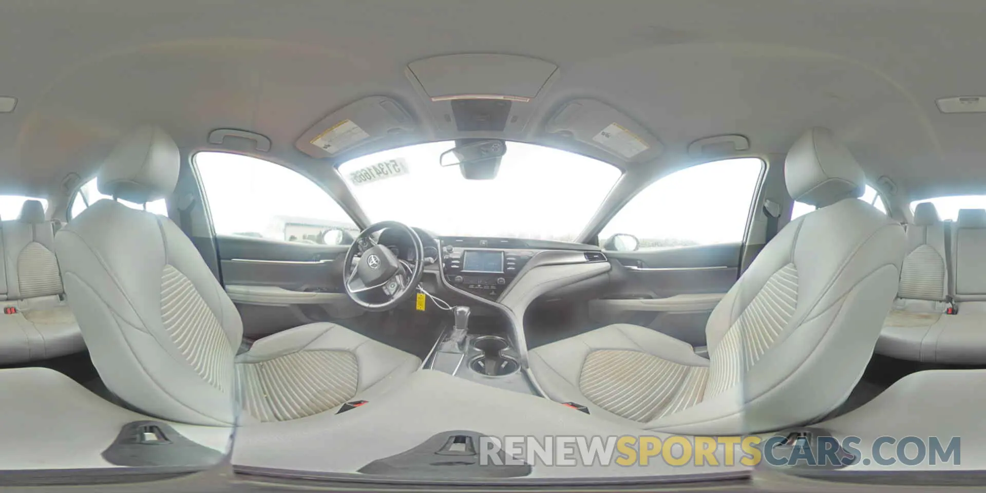 15 Photograph of a damaged car 4T1B11HK0KU714462 TOYOTA CAMRY 2019