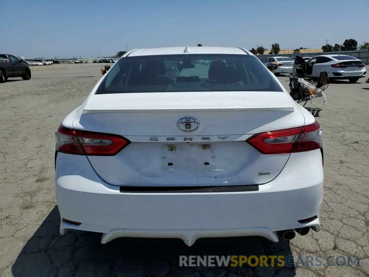6 Photograph of a damaged car 4T1B11HK0KU714879 TOYOTA CAMRY 2019