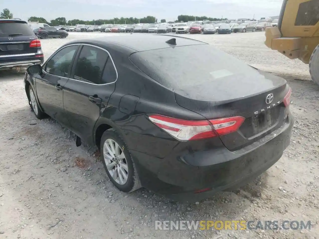 3 Photograph of a damaged car 4T1B11HK0KU716003 TOYOTA CAMRY 2019