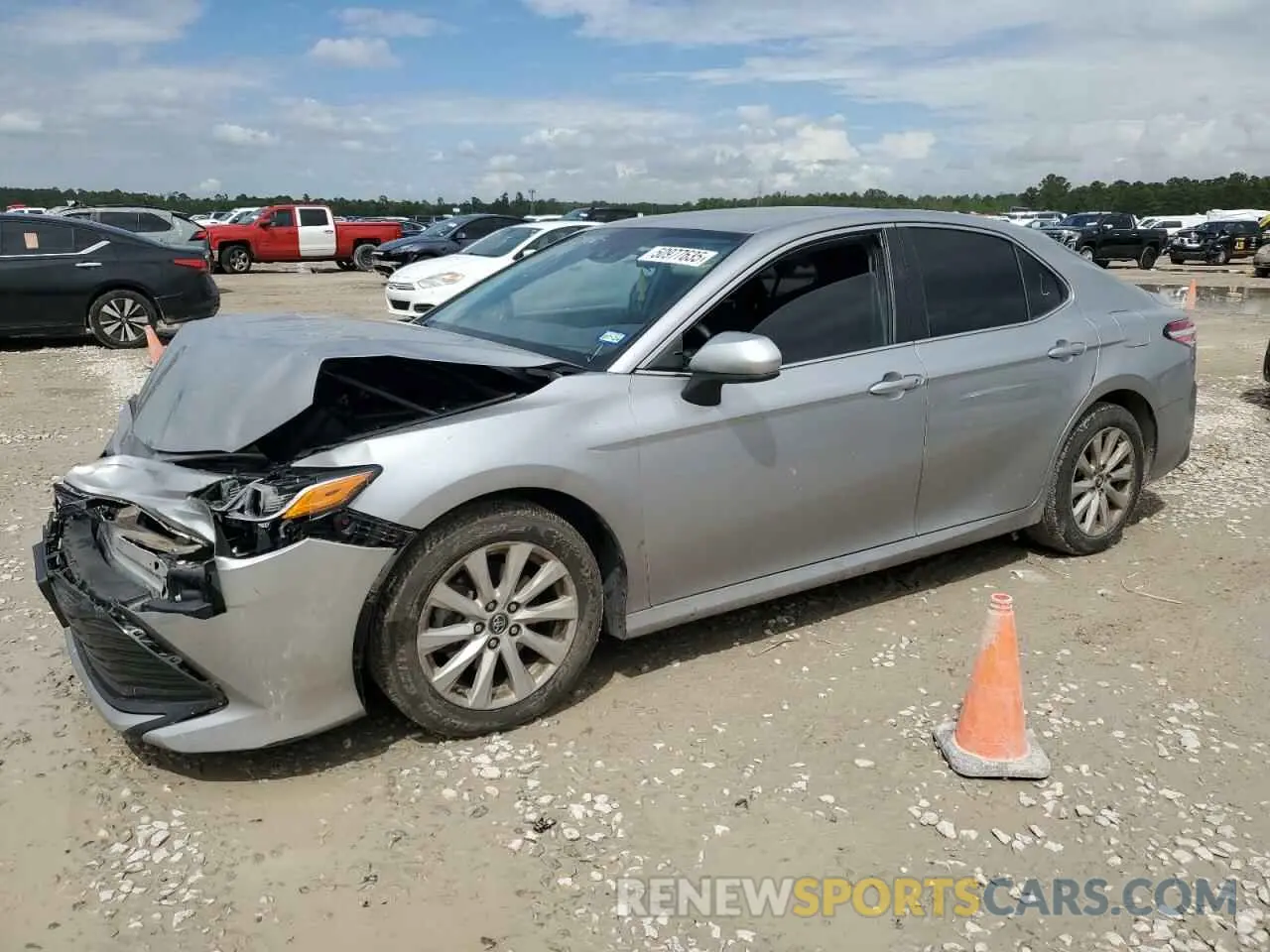 1 Photograph of a damaged car 4T1B11HK0KU719306 TOYOTA CAMRY 2019