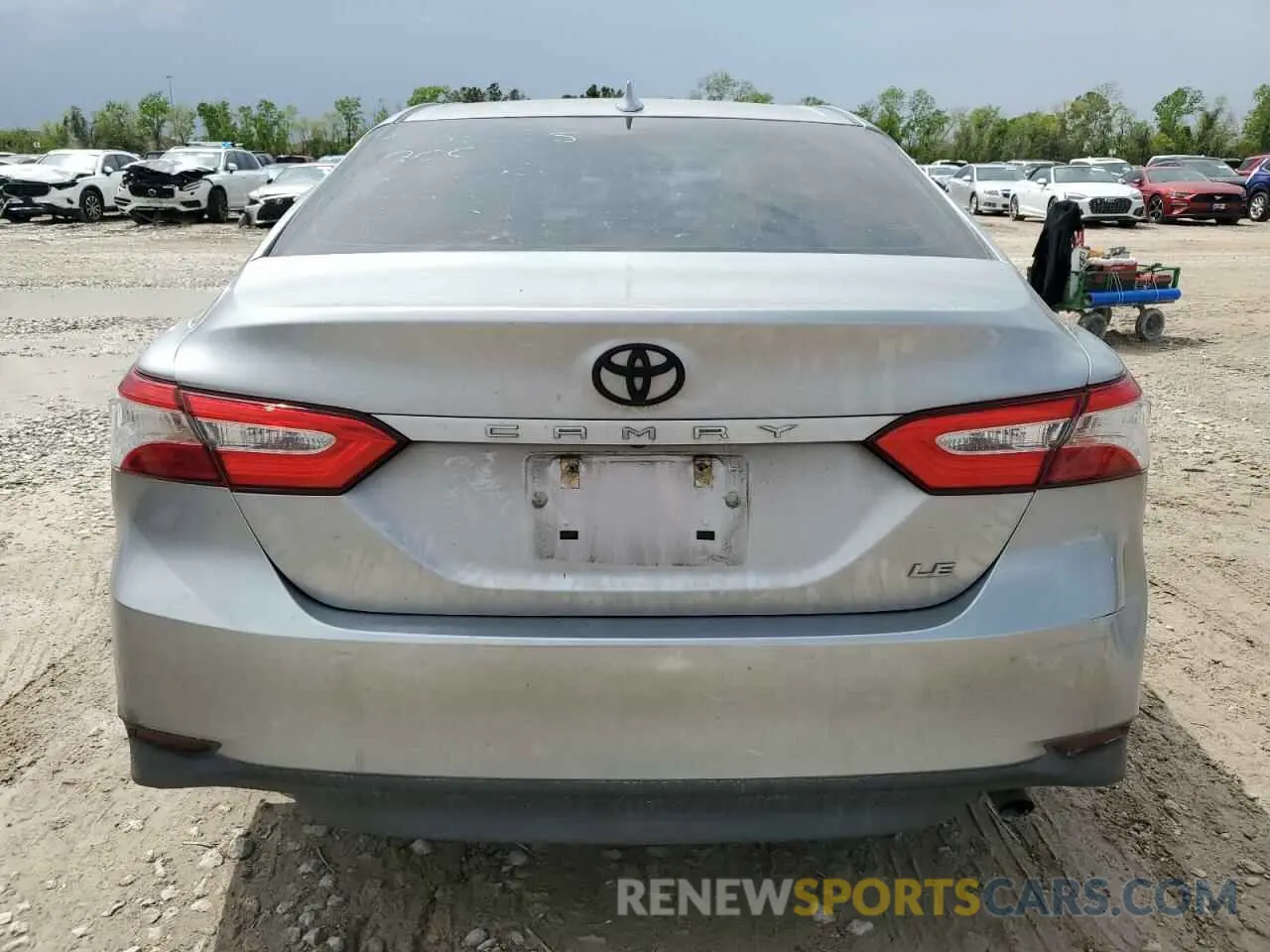6 Photograph of a damaged car 4T1B11HK0KU719306 TOYOTA CAMRY 2019