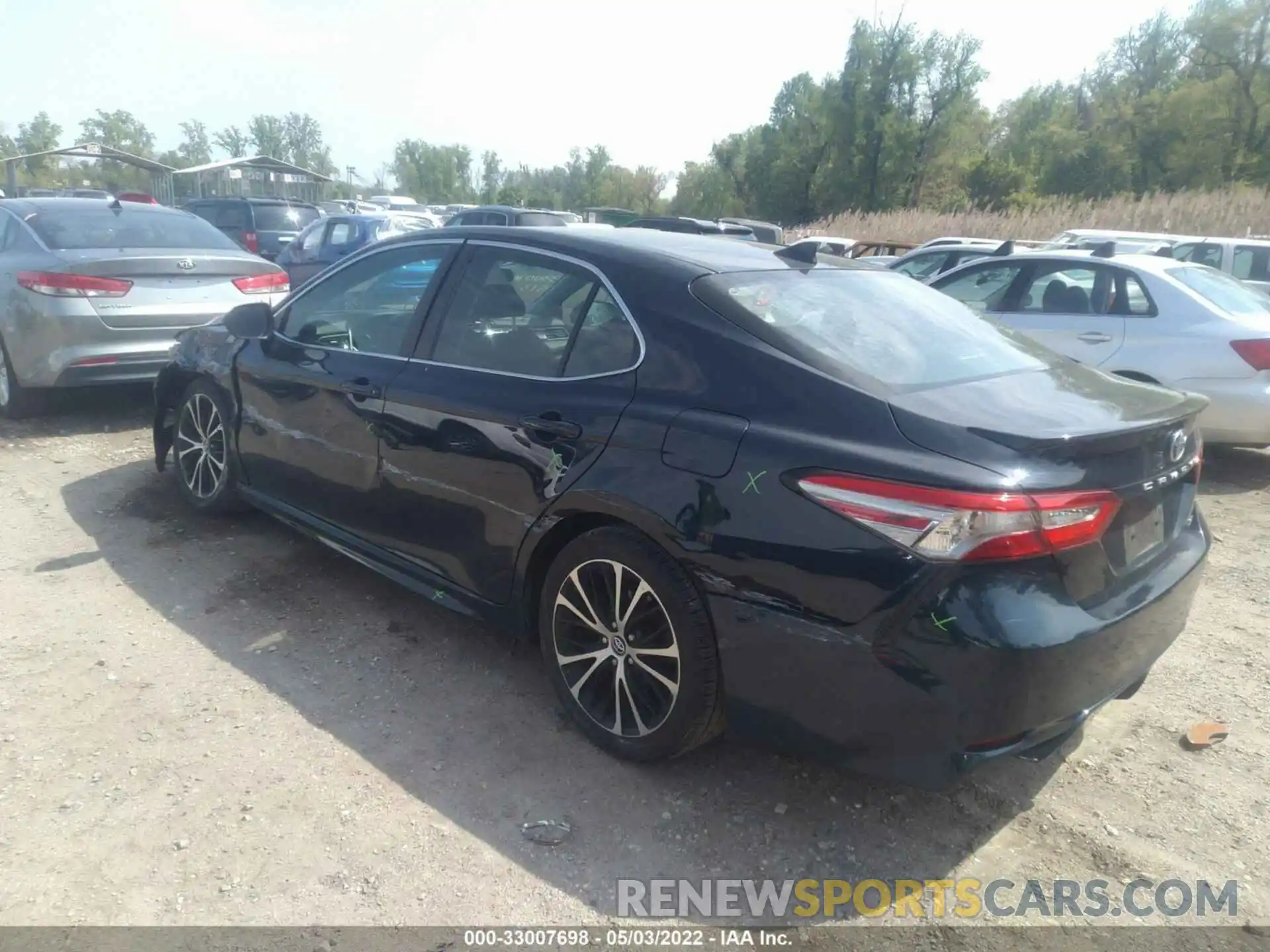 3 Photograph of a damaged car 4T1B11HK0KU721301 TOYOTA CAMRY 2019