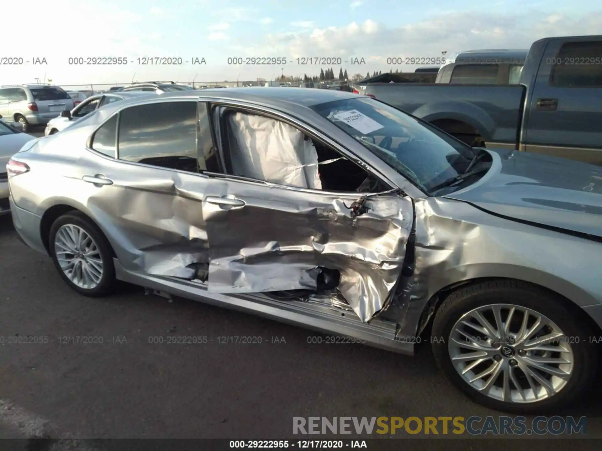 6 Photograph of a damaged car 4T1B11HK0KU721427 TOYOTA CAMRY 2019