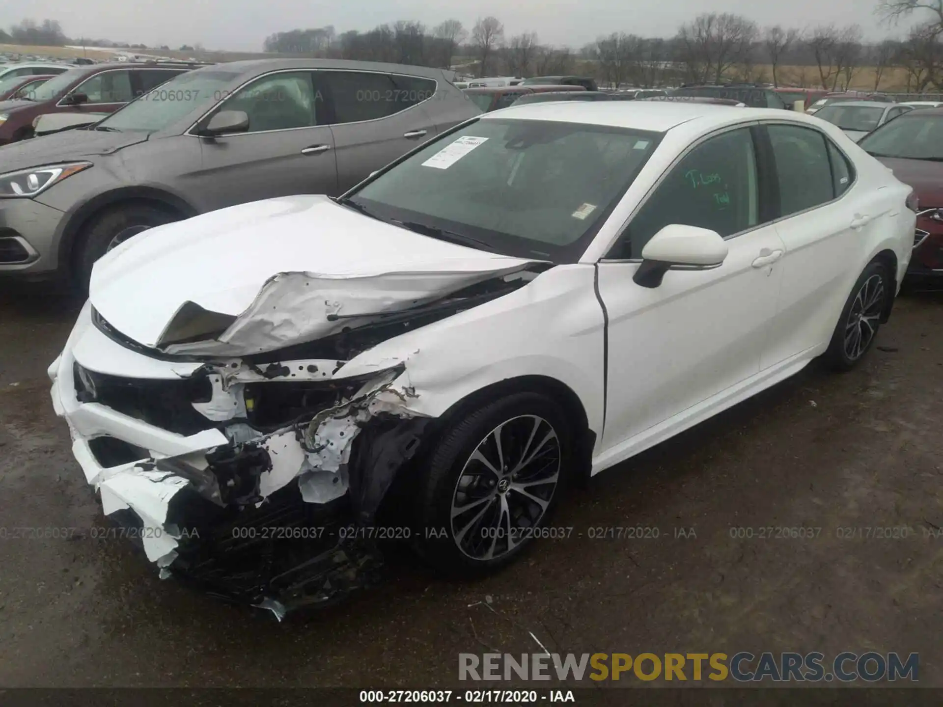 2 Photograph of a damaged car 4T1B11HK0KU722660 TOYOTA CAMRY 2019