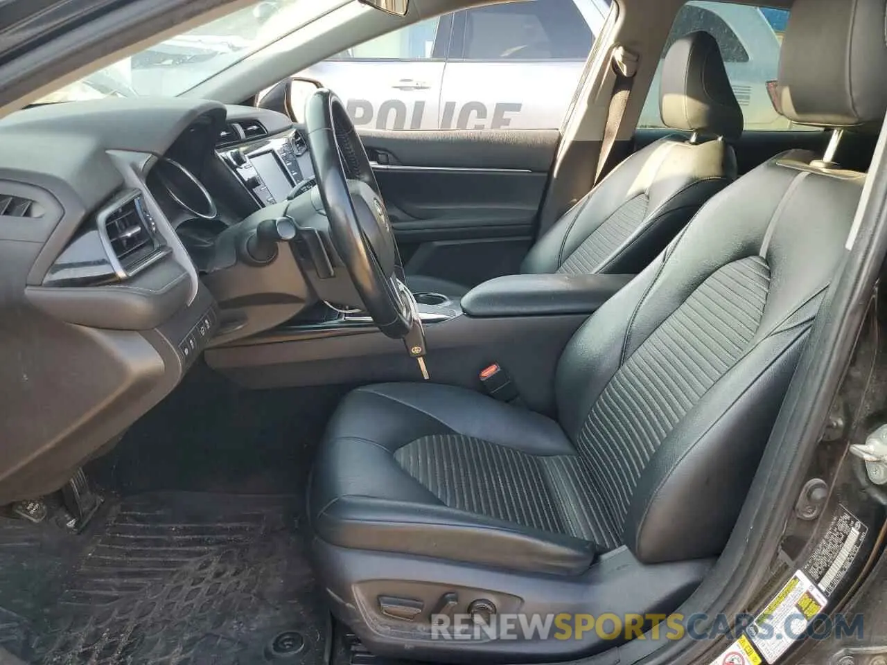 7 Photograph of a damaged car 4T1B11HK0KU722982 TOYOTA CAMRY 2019
