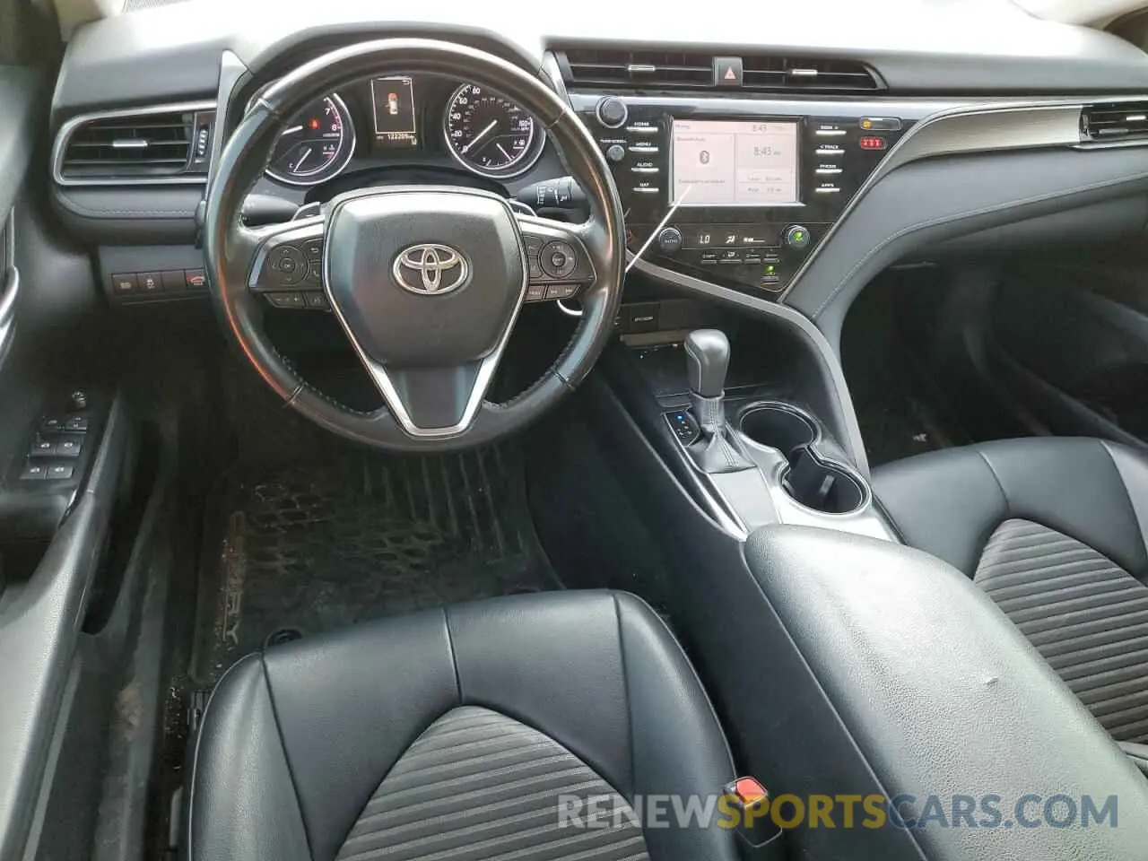 8 Photograph of a damaged car 4T1B11HK0KU722982 TOYOTA CAMRY 2019