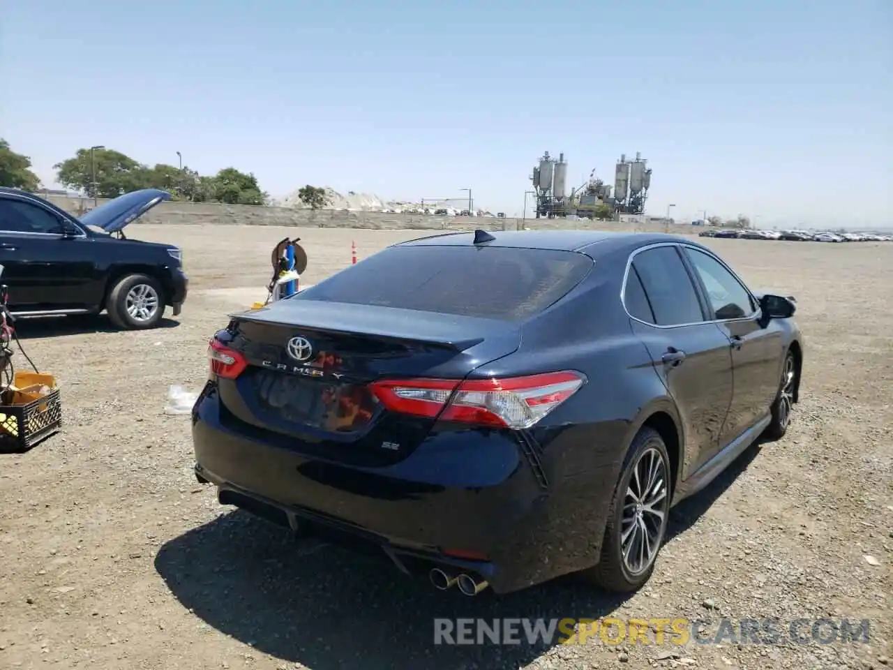 4 Photograph of a damaged car 4T1B11HK0KU723467 TOYOTA CAMRY 2019