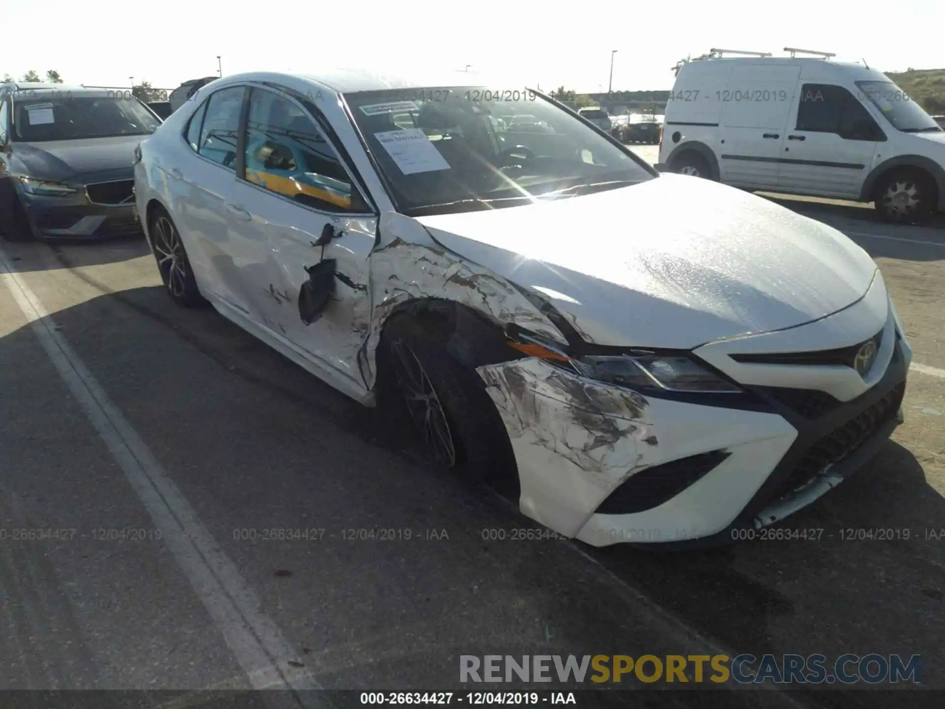 1 Photograph of a damaged car 4T1B11HK0KU726837 TOYOTA CAMRY 2019