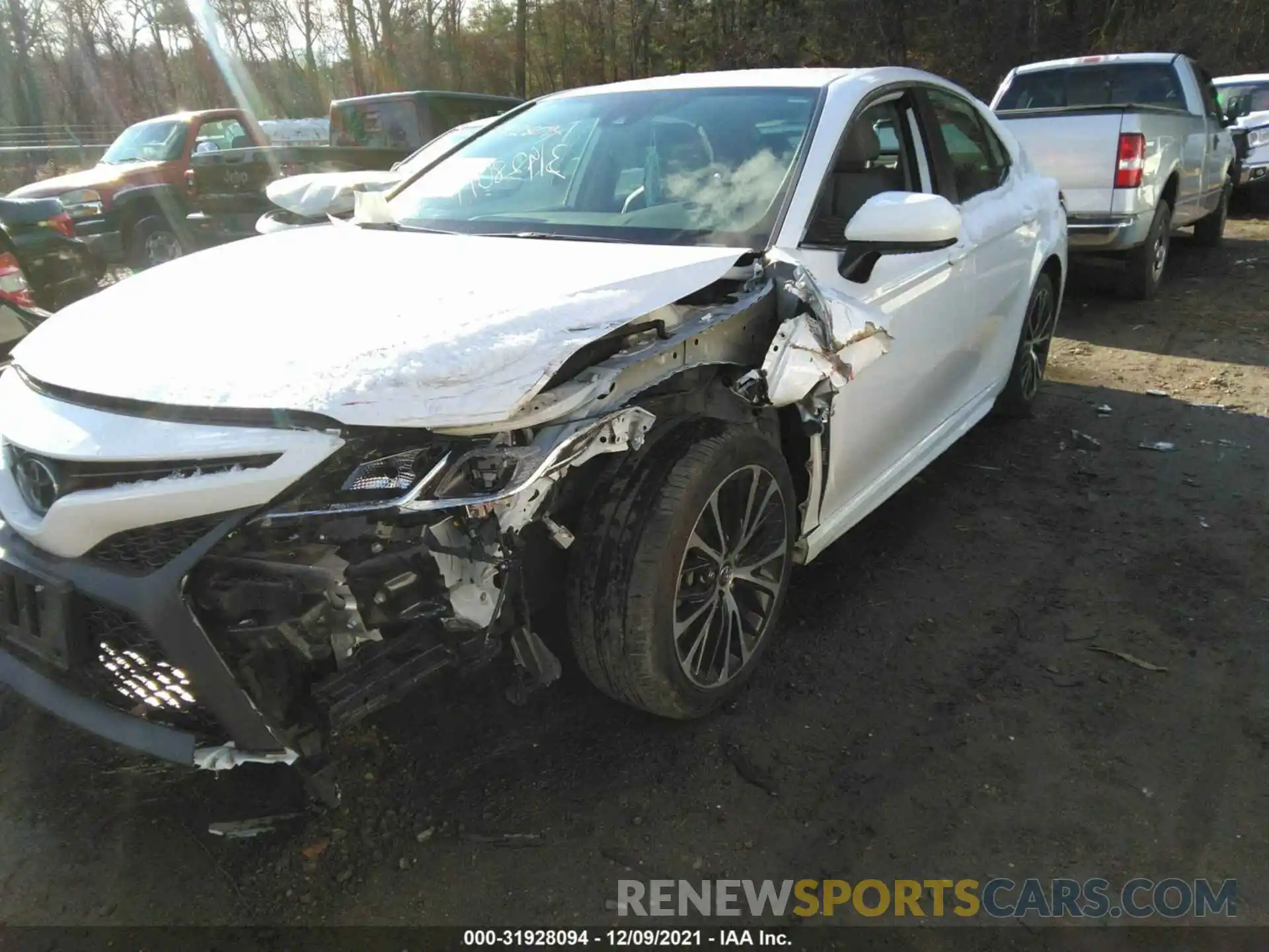 6 Photograph of a damaged car 4T1B11HK0KU726899 TOYOTA CAMRY 2019