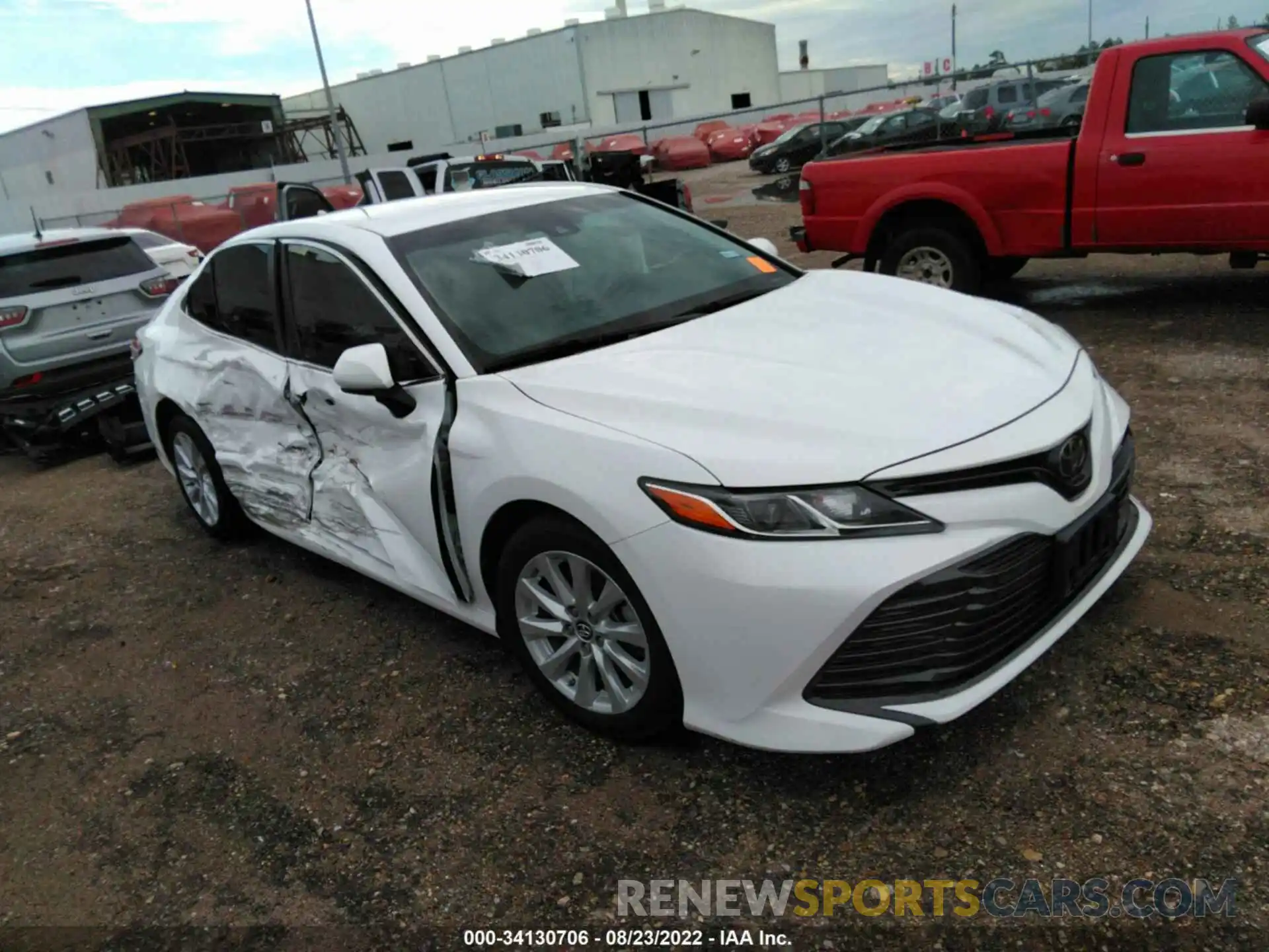 1 Photograph of a damaged car 4T1B11HK0KU728426 TOYOTA CAMRY 2019