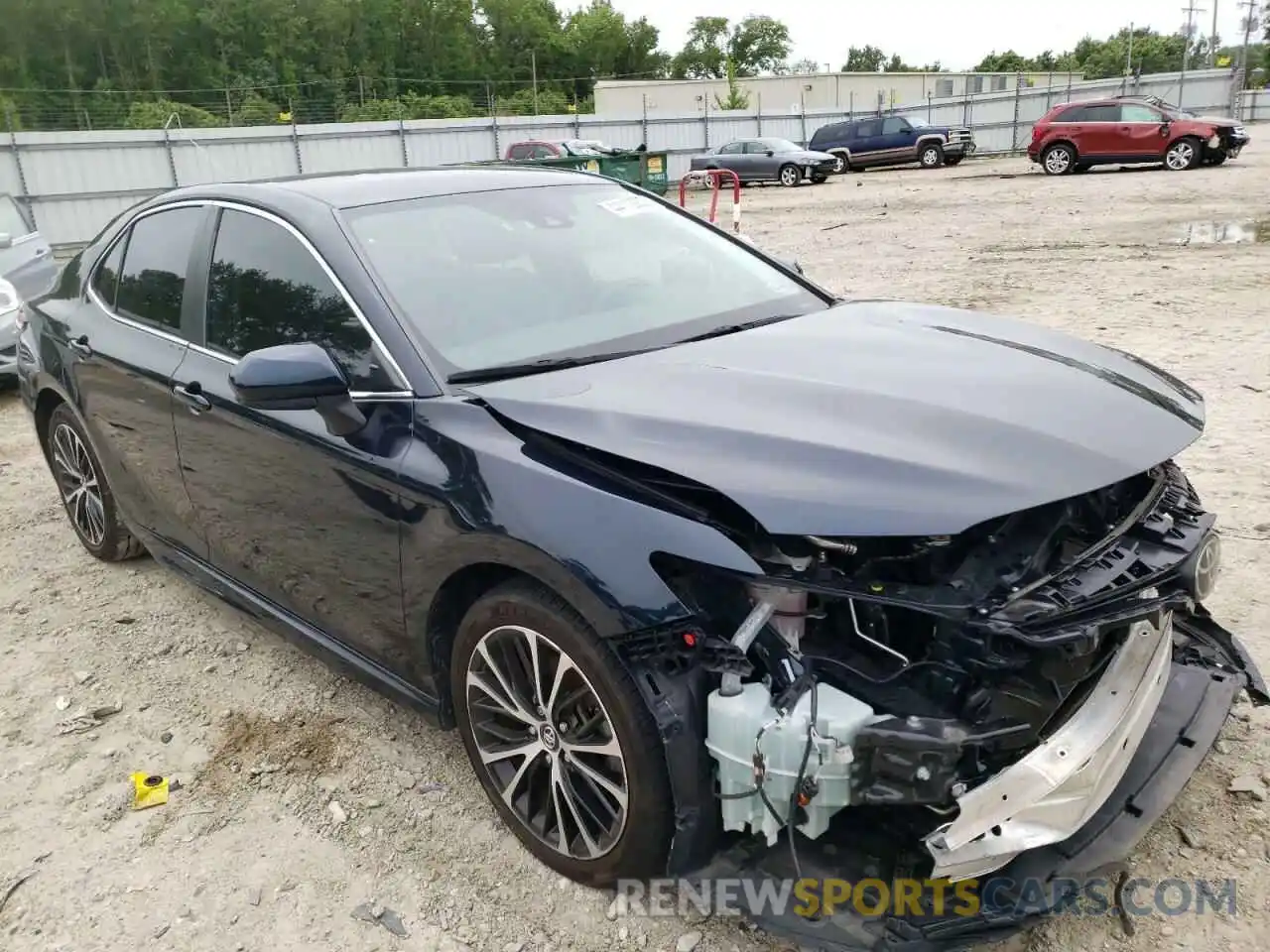 1 Photograph of a damaged car 4T1B11HK0KU729754 TOYOTA CAMRY 2019