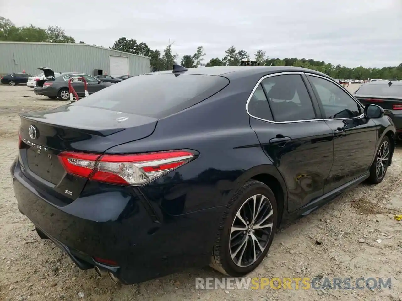 4 Photograph of a damaged car 4T1B11HK0KU729754 TOYOTA CAMRY 2019