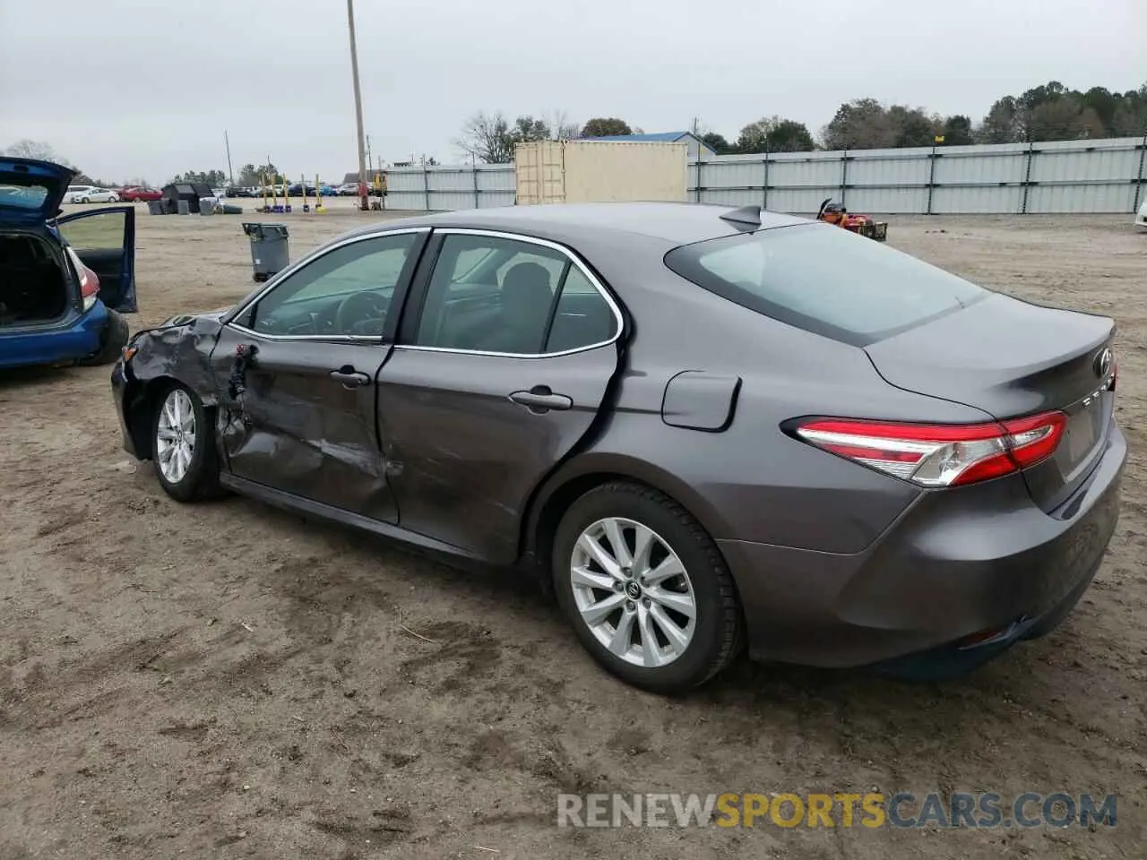 2 Photograph of a damaged car 4T1B11HK0KU732511 TOYOTA CAMRY 2019