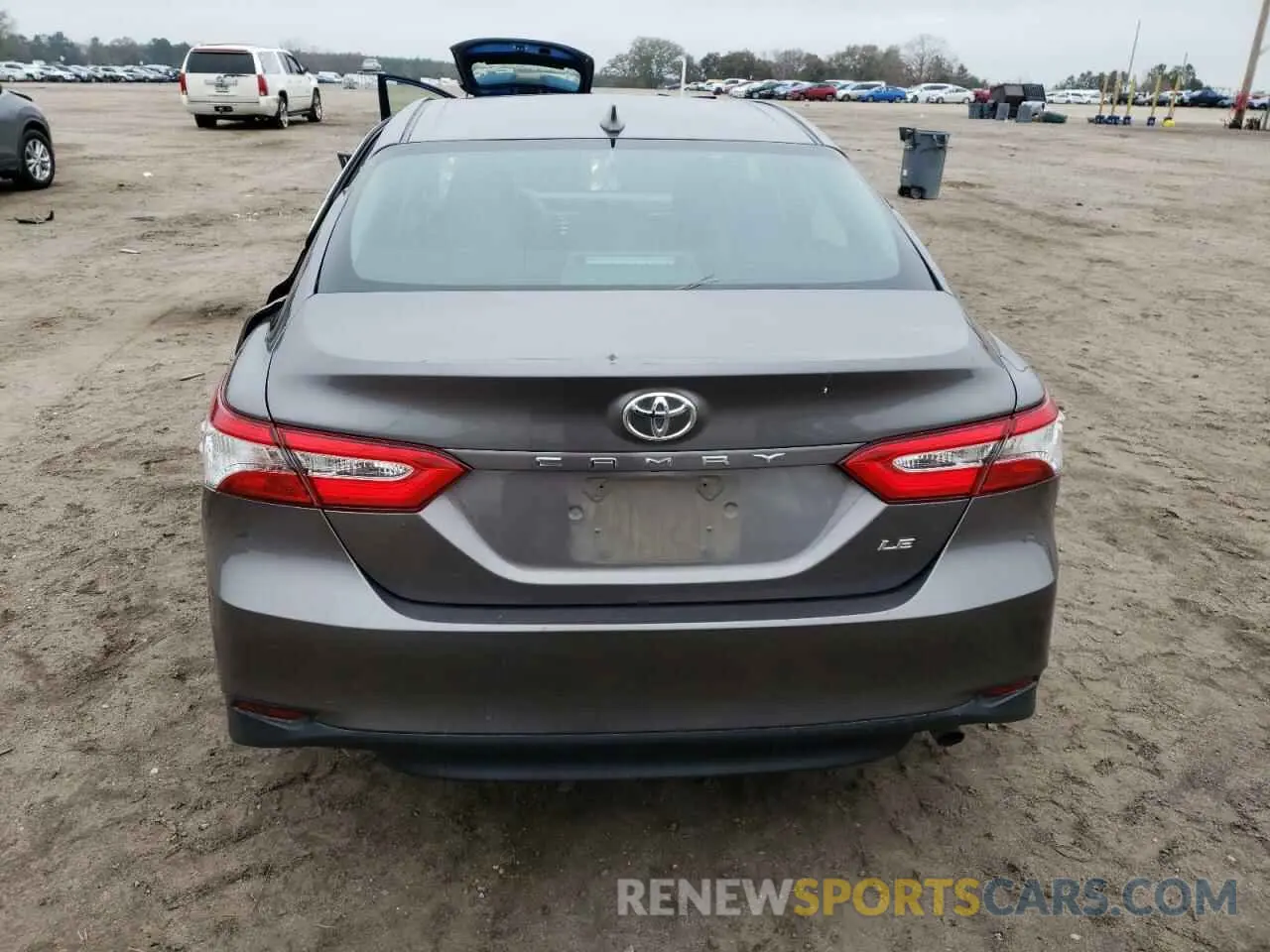 6 Photograph of a damaged car 4T1B11HK0KU732511 TOYOTA CAMRY 2019