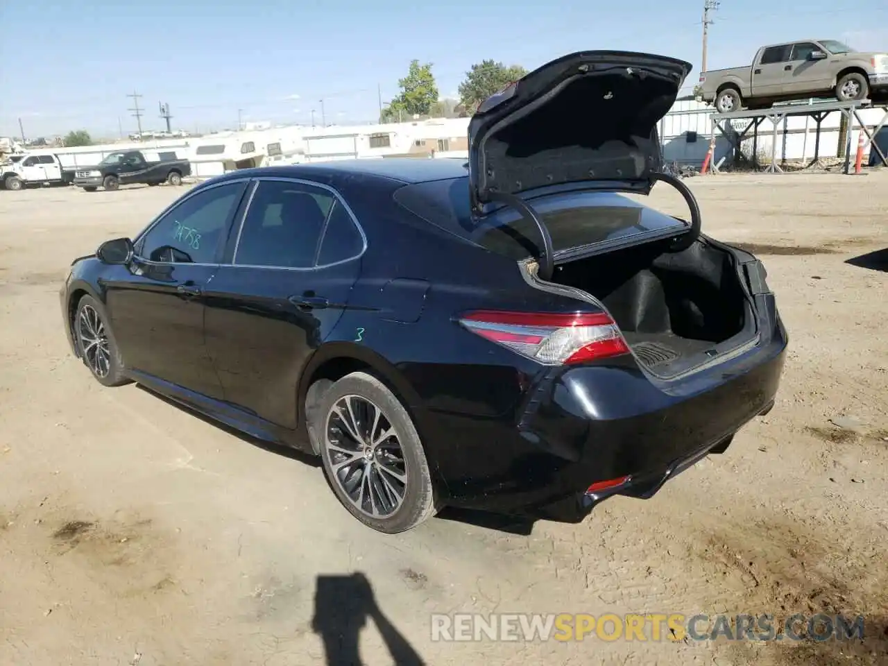 3 Photograph of a damaged car 4T1B11HK0KU737126 TOYOTA CAMRY 2019