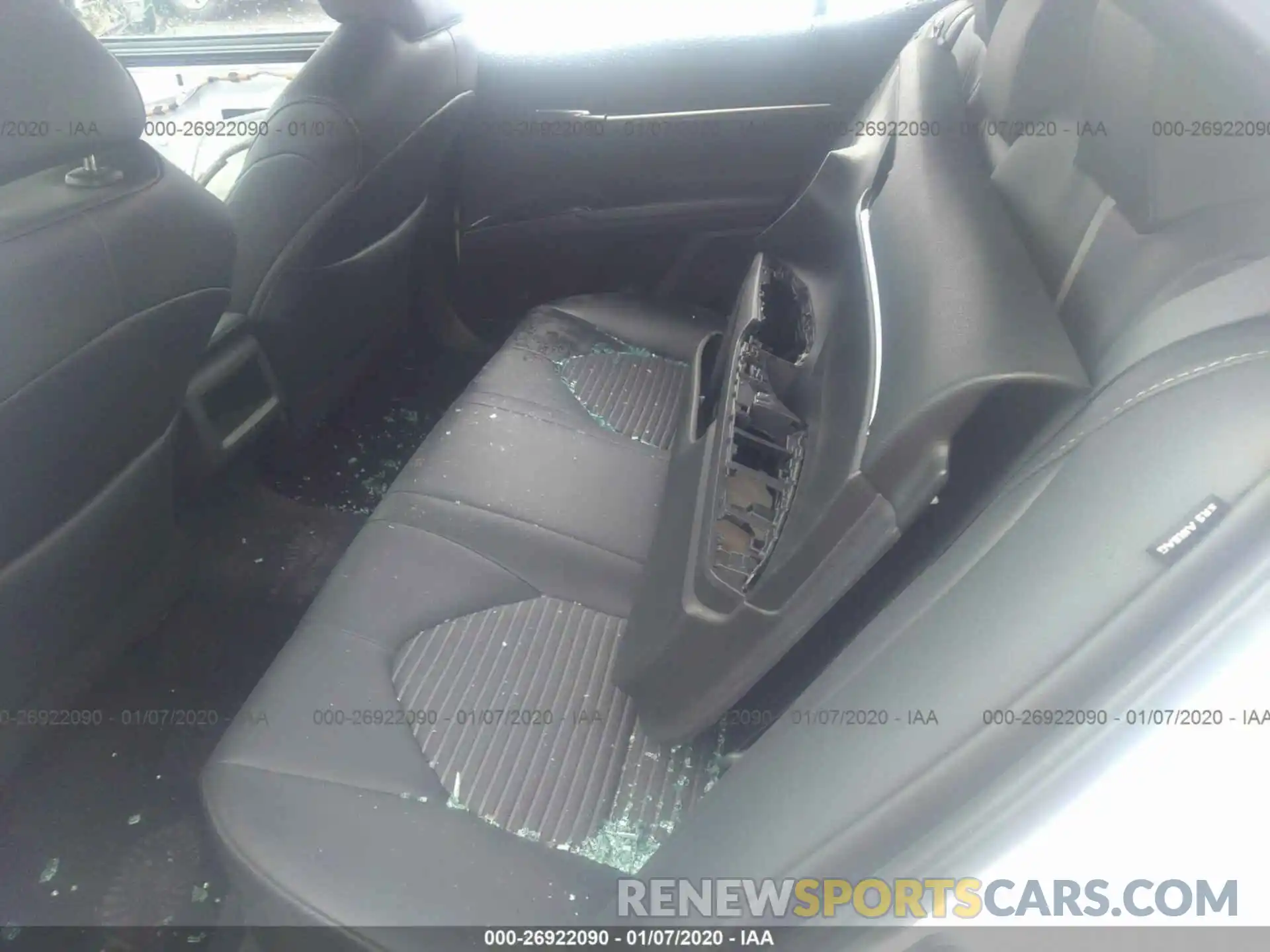 8 Photograph of a damaged car 4T1B11HK0KU739717 TOYOTA CAMRY 2019