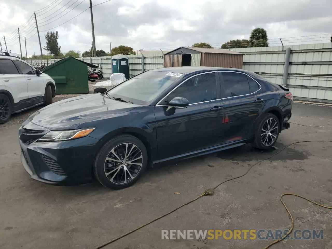 1 Photograph of a damaged car 4T1B11HK0KU739913 TOYOTA CAMRY 2019