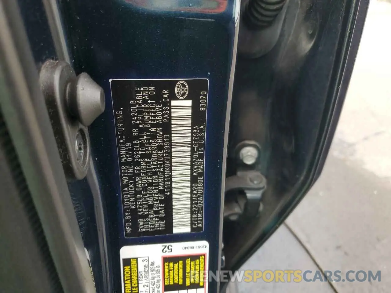 12 Photograph of a damaged car 4T1B11HK0KU739913 TOYOTA CAMRY 2019