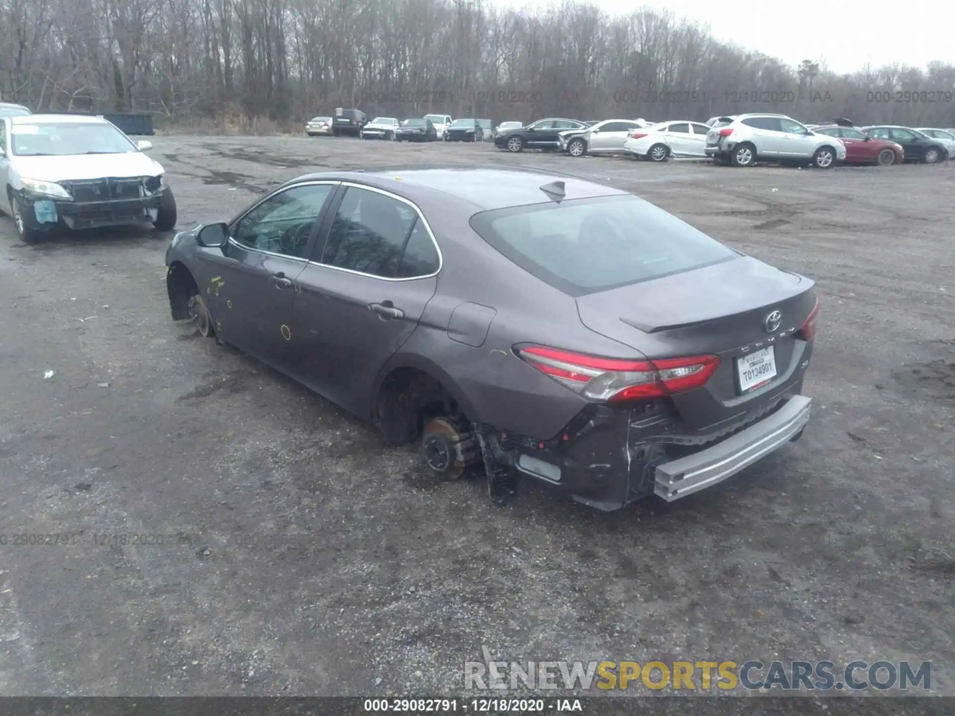 3 Photograph of a damaged car 4T1B11HK0KU739944 TOYOTA CAMRY 2019