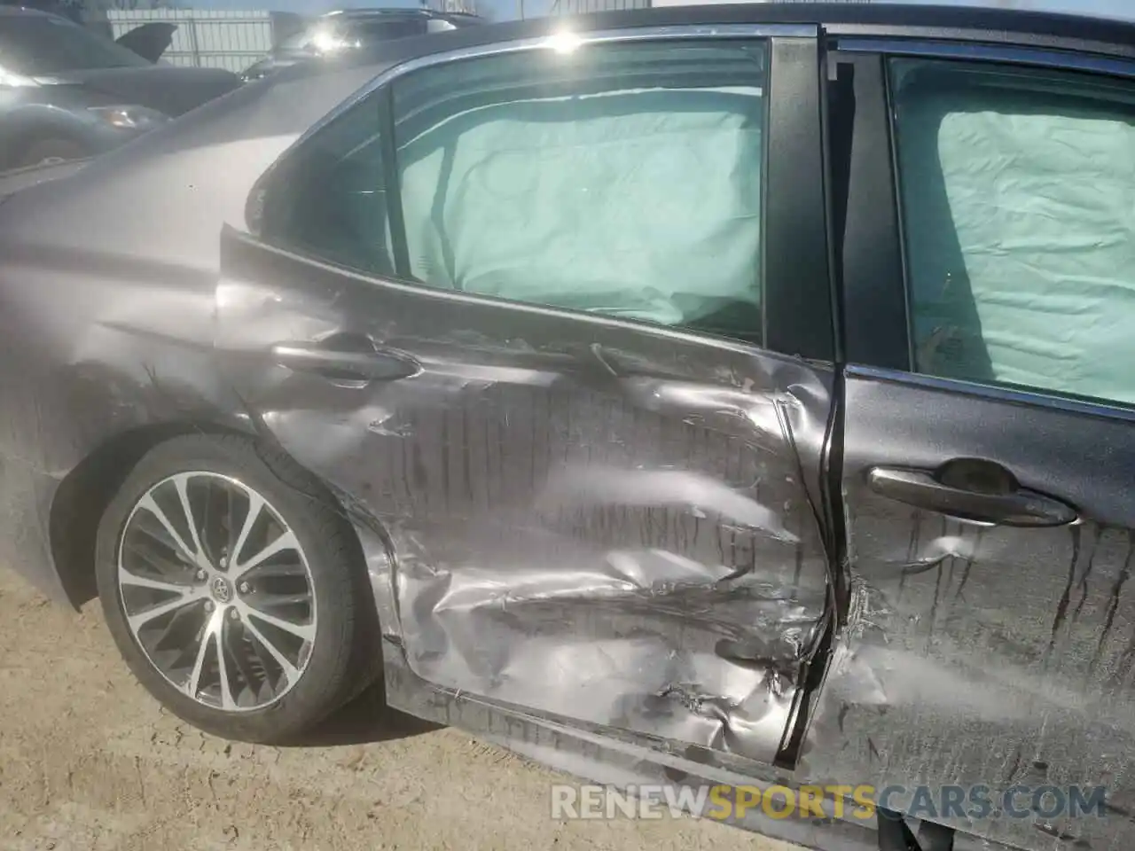 9 Photograph of a damaged car 4T1B11HK0KU740219 TOYOTA CAMRY 2019