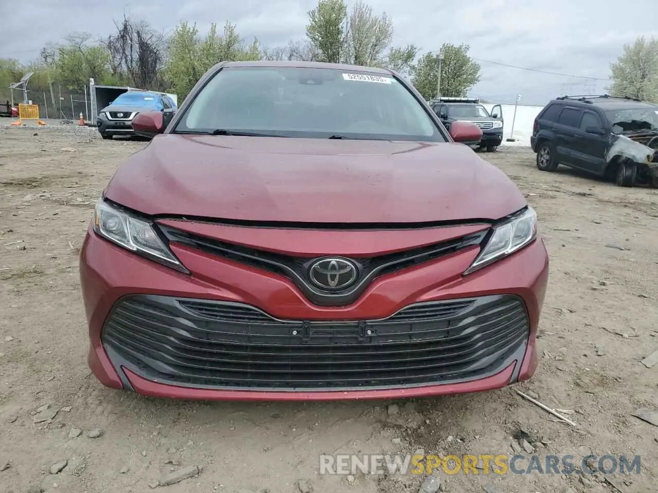 5 Photograph of a damaged car 4T1B11HK0KU740365 TOYOTA CAMRY 2019
