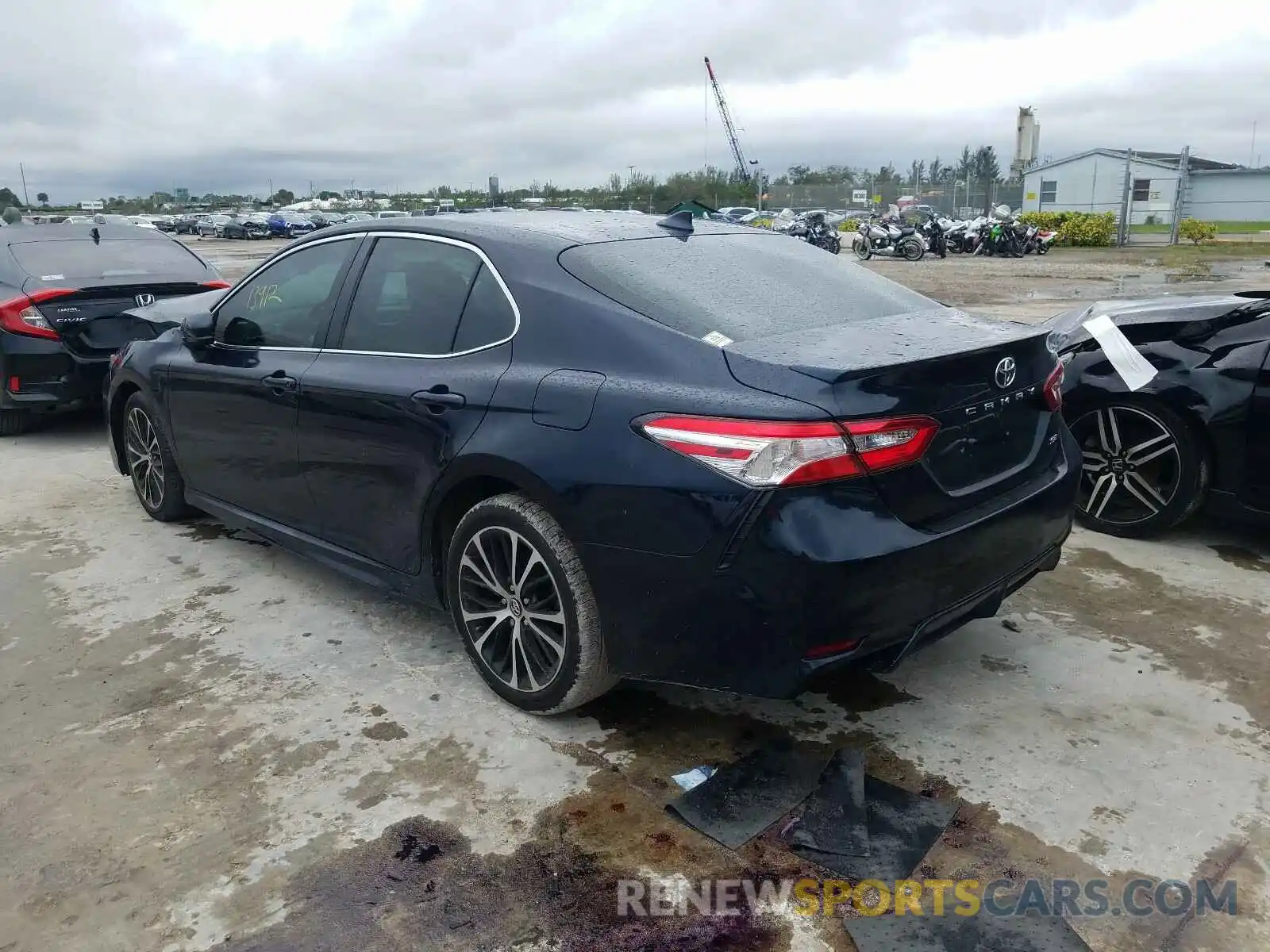 3 Photograph of a damaged car 4T1B11HK0KU740883 TOYOTA CAMRY 2019