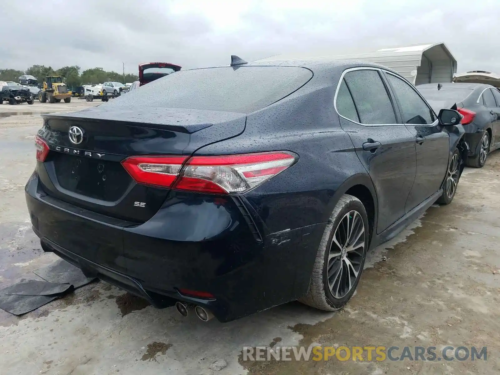 4 Photograph of a damaged car 4T1B11HK0KU740883 TOYOTA CAMRY 2019