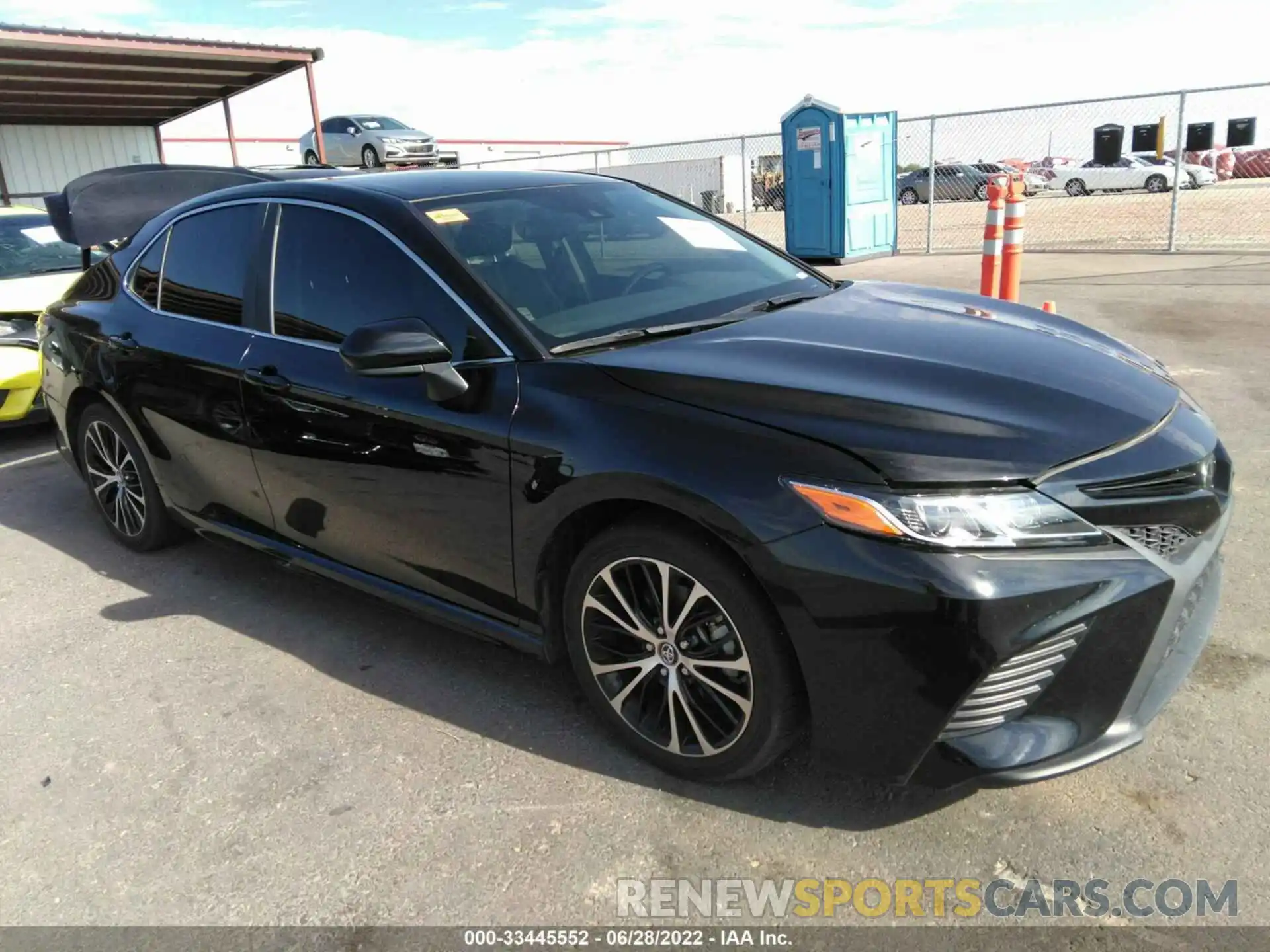 1 Photograph of a damaged car 4T1B11HK0KU741676 TOYOTA CAMRY 2019