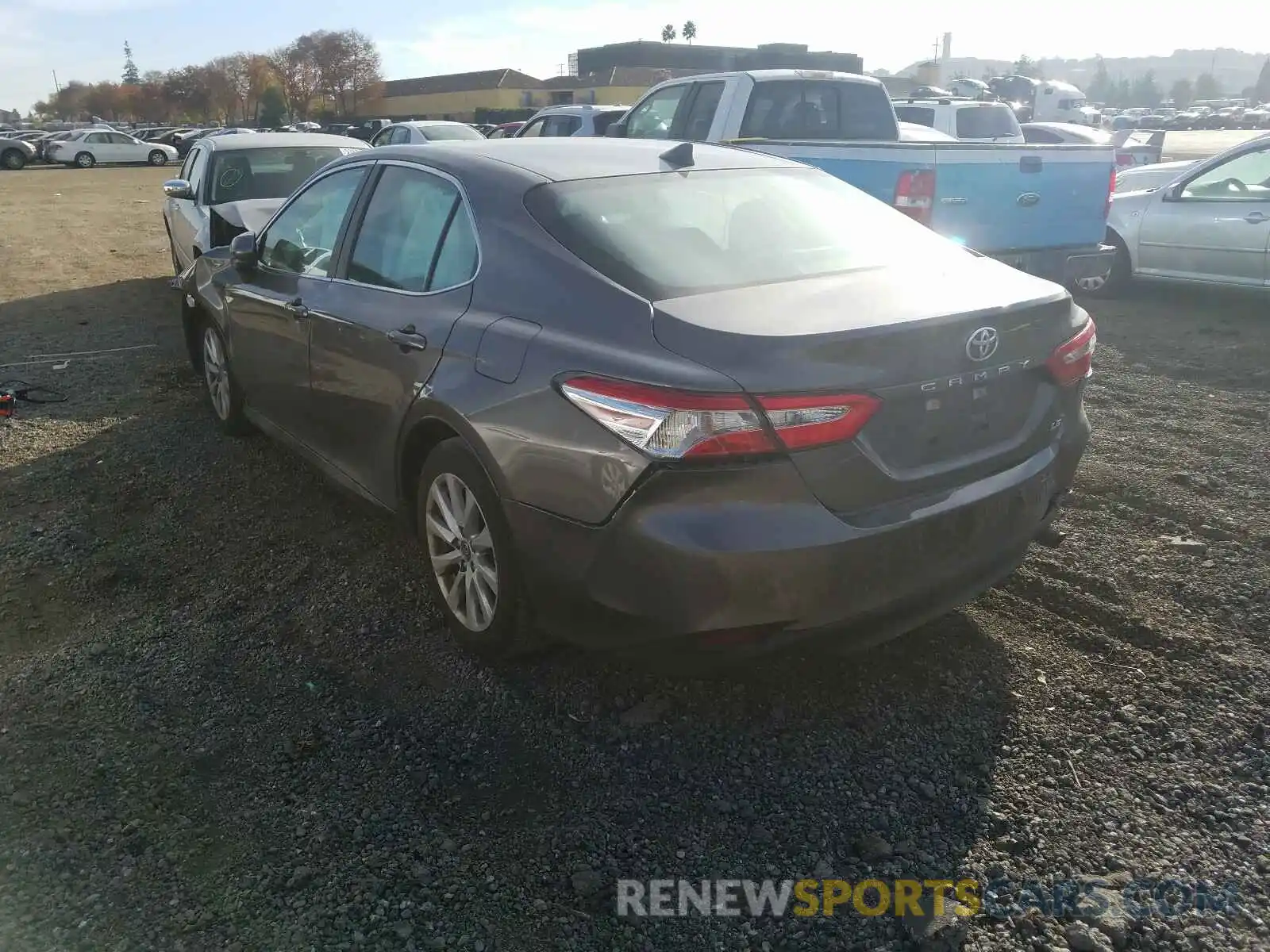 3 Photograph of a damaged car 4T1B11HK0KU744044 TOYOTA CAMRY 2019