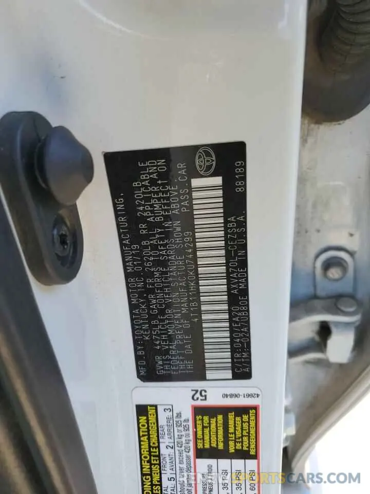 12 Photograph of a damaged car 4T1B11HK0KU744299 TOYOTA CAMRY 2019