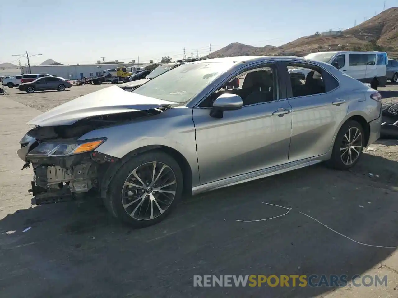 1 Photograph of a damaged car 4T1B11HK0KU745338 TOYOTA CAMRY 2019