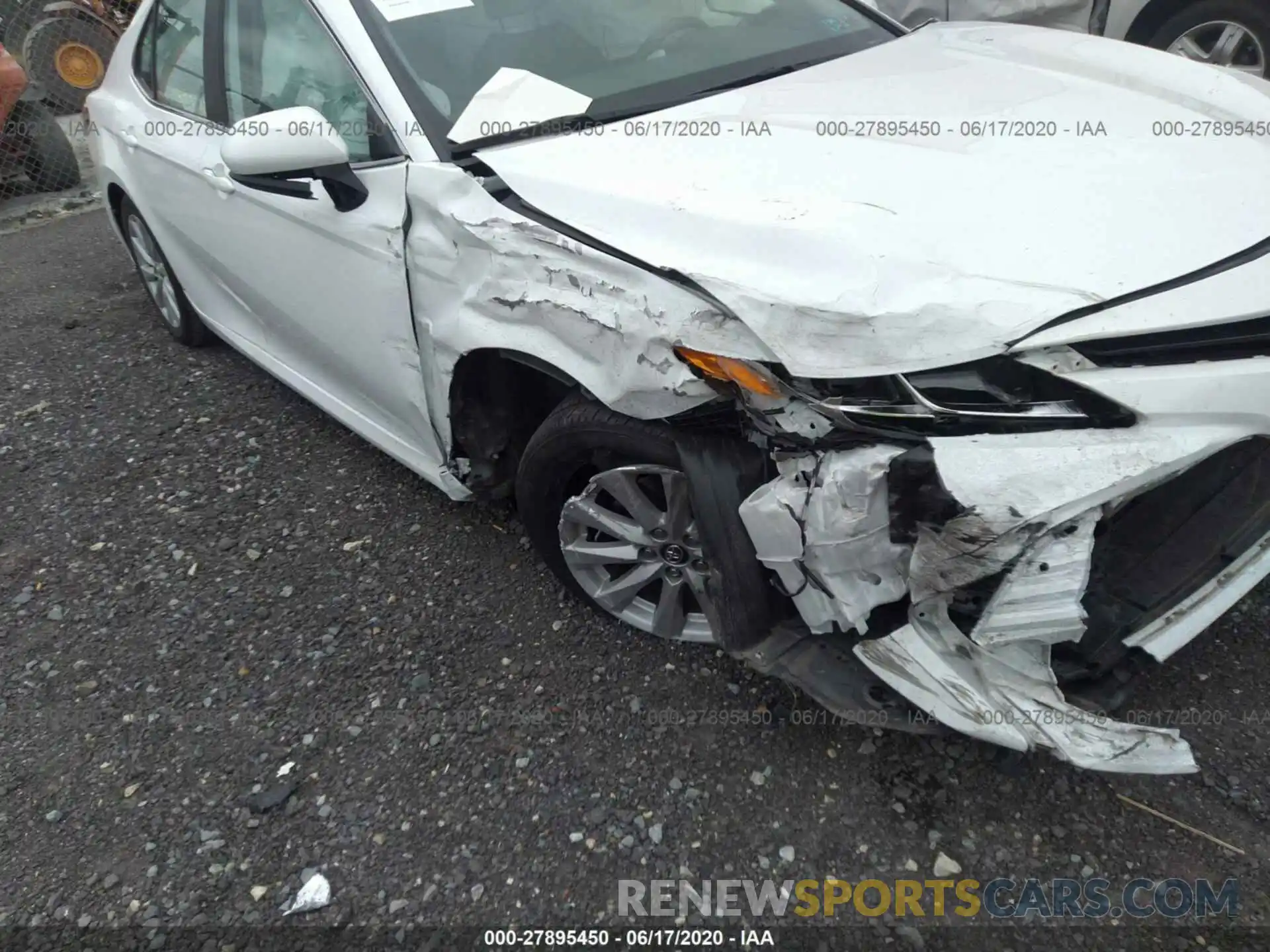 6 Photograph of a damaged car 4T1B11HK0KU750667 TOYOTA CAMRY 2019