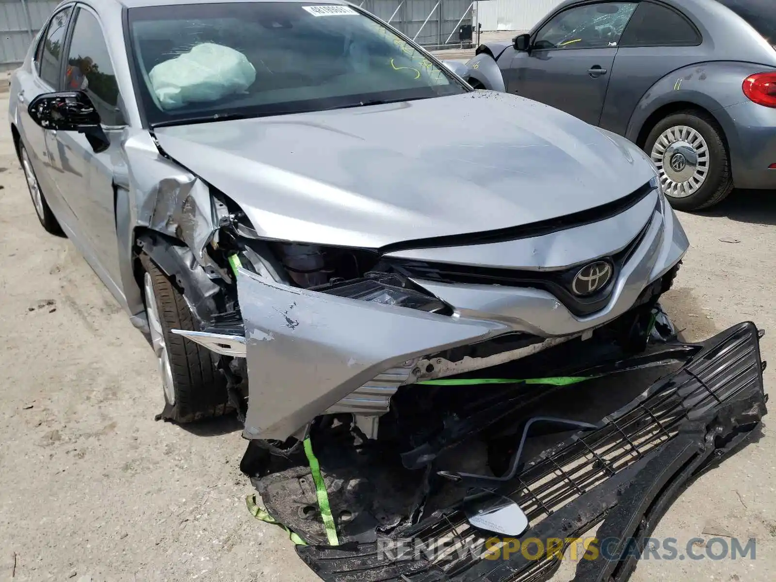 9 Photograph of a damaged car 4T1B11HK0KU753911 TOYOTA CAMRY 2019