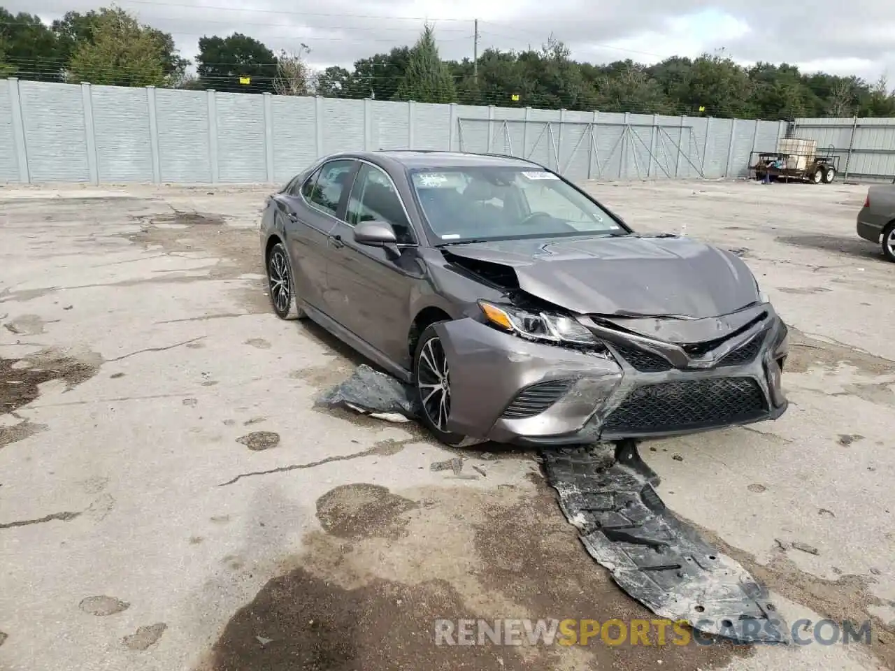 1 Photograph of a damaged car 4T1B11HK0KU754671 TOYOTA CAMRY 2019