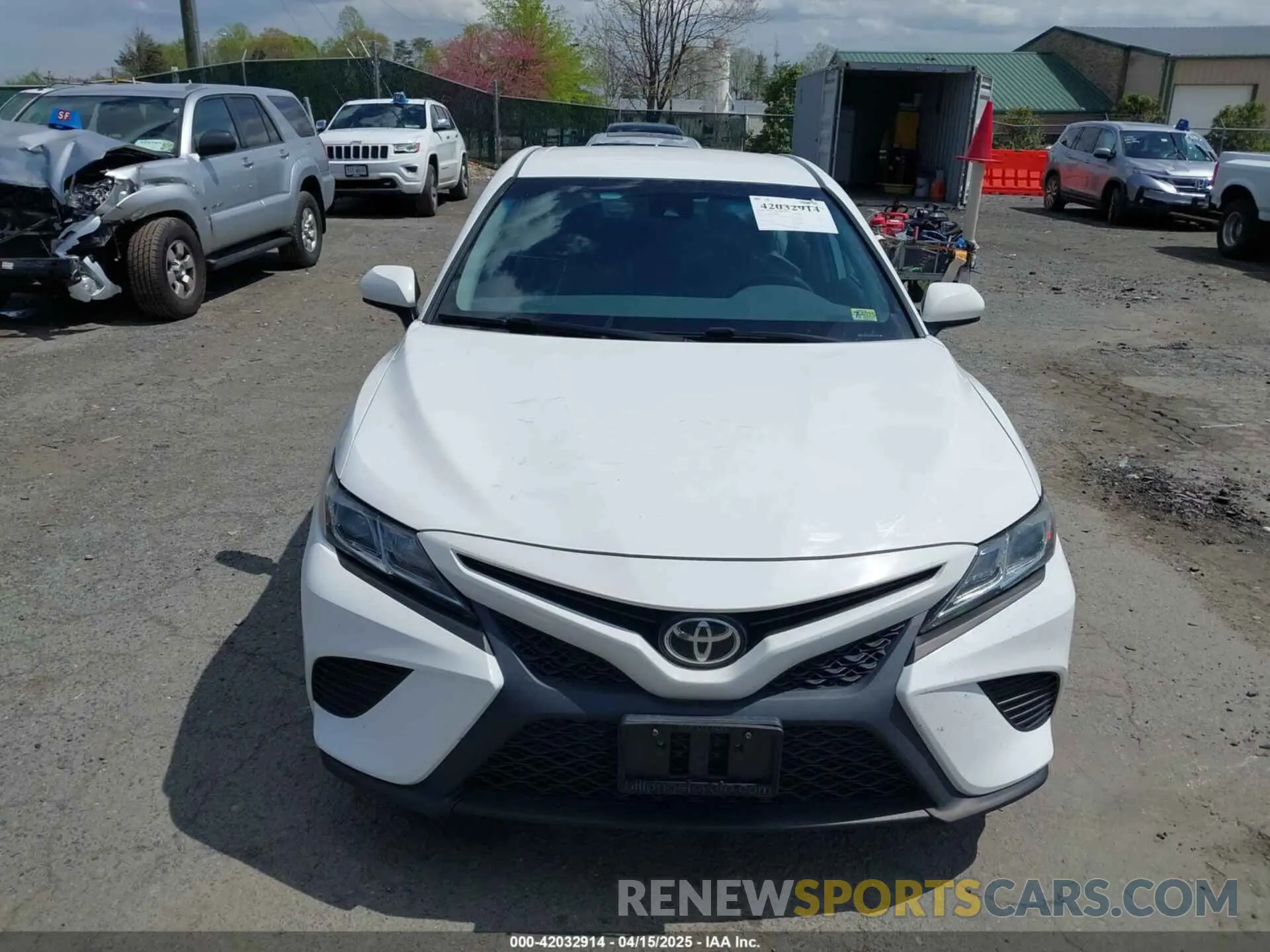 12 Photograph of a damaged car 4T1B11HK0KU754797 TOYOTA CAMRY 2019
