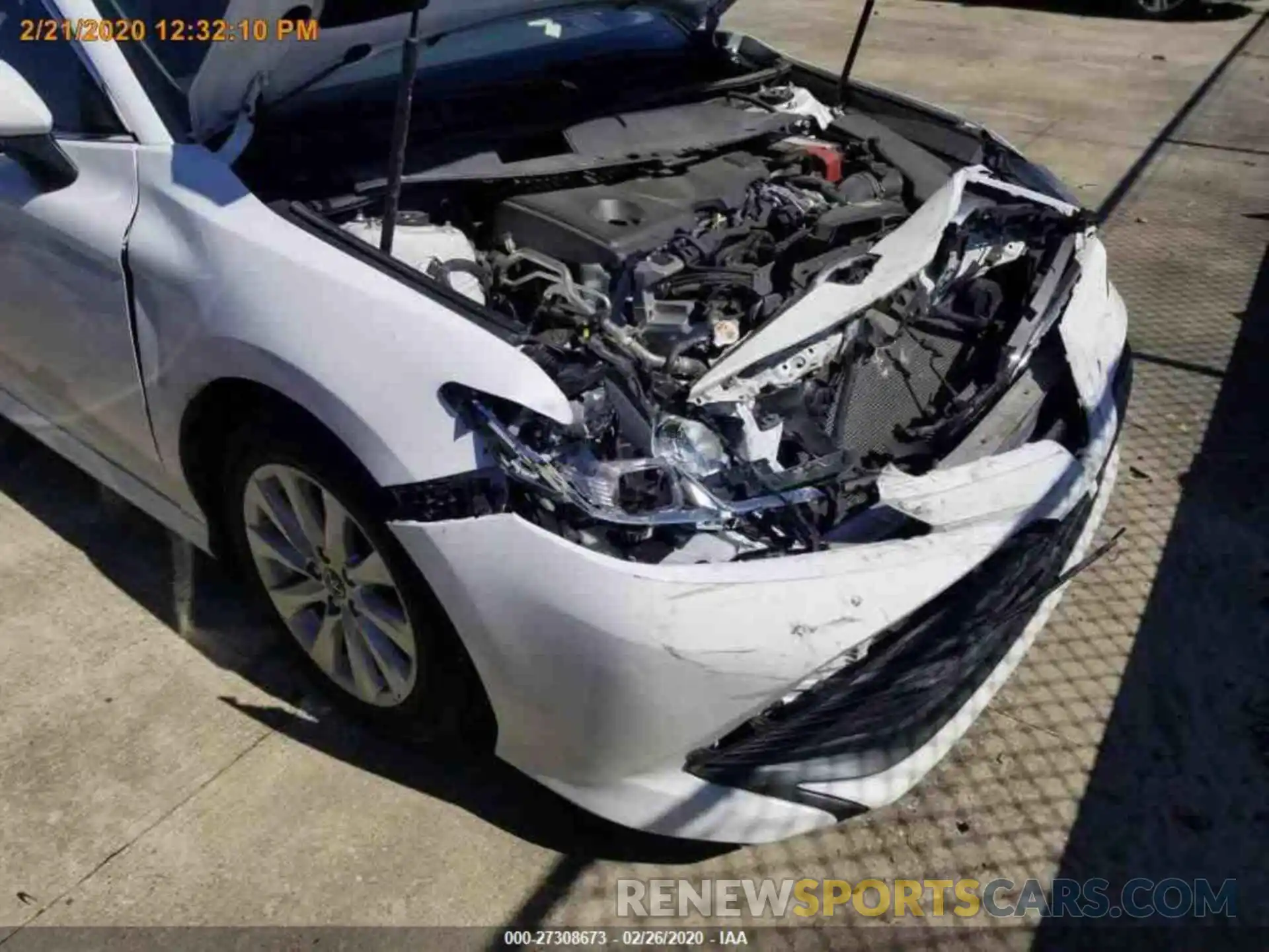 15 Photograph of a damaged car 4T1B11HK0KU756386 TOYOTA CAMRY 2019