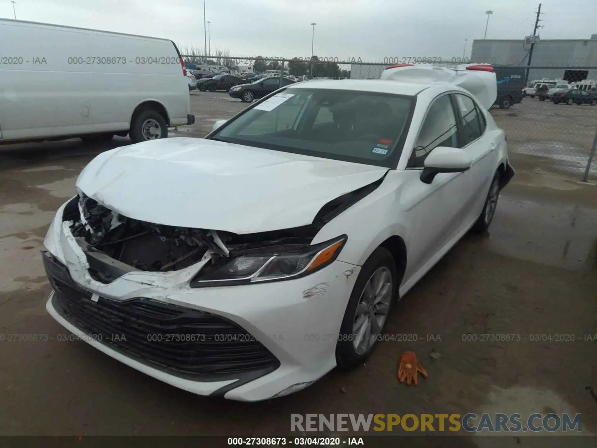 2 Photograph of a damaged car 4T1B11HK0KU756386 TOYOTA CAMRY 2019