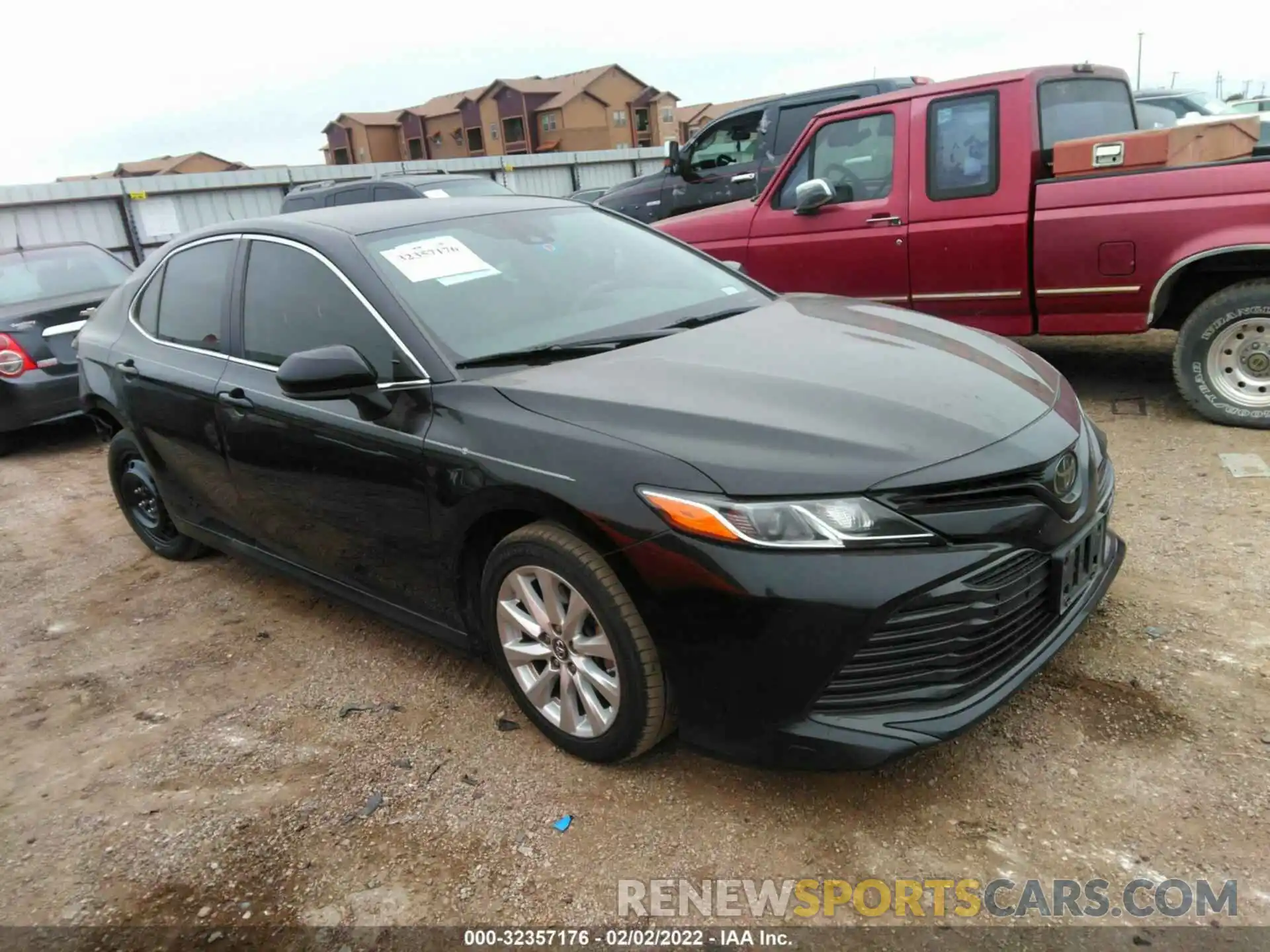 1 Photograph of a damaged car 4T1B11HK0KU762530 TOYOTA CAMRY 2019