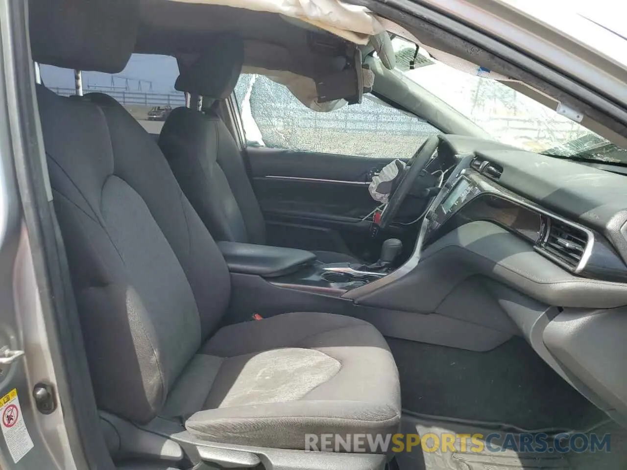 7 Photograph of a damaged car 4T1B11HK0KU763600 TOYOTA CAMRY 2019