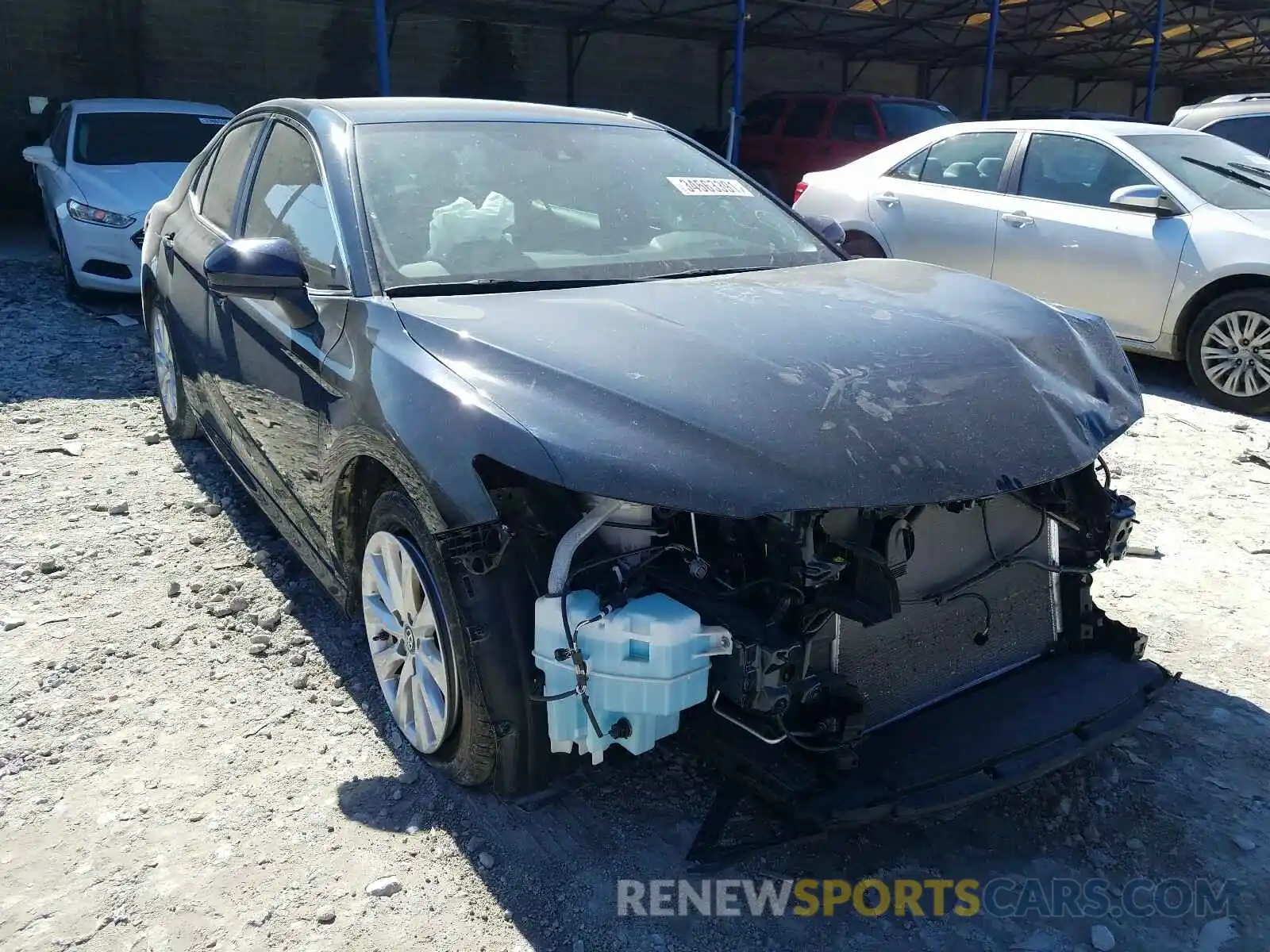 1 Photograph of a damaged car 4T1B11HK0KU765220 TOYOTA CAMRY 2019